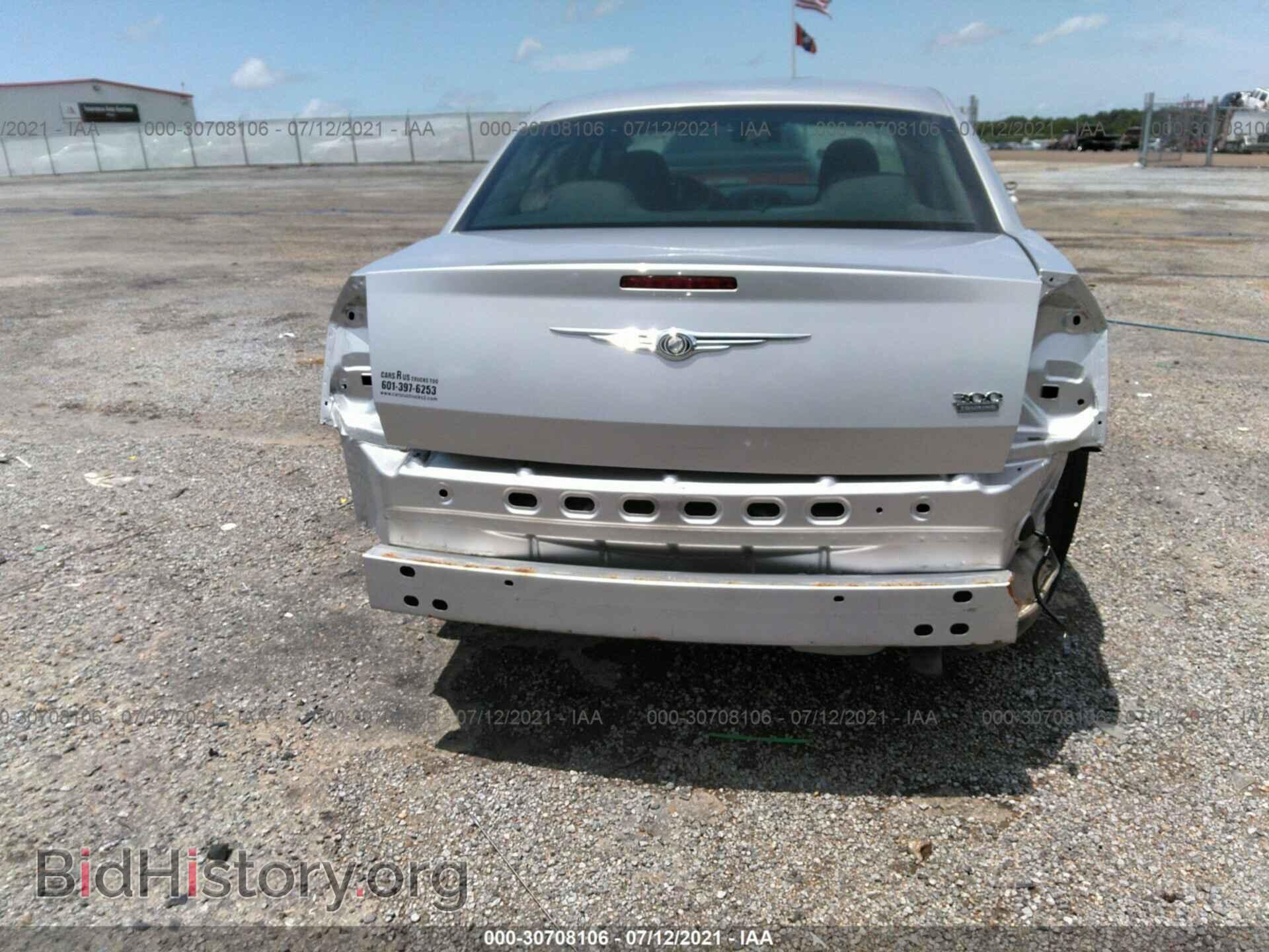 2010 CHRYSLER 300 - VIN: 2C3CA4CD2AH167686 - Фото 6