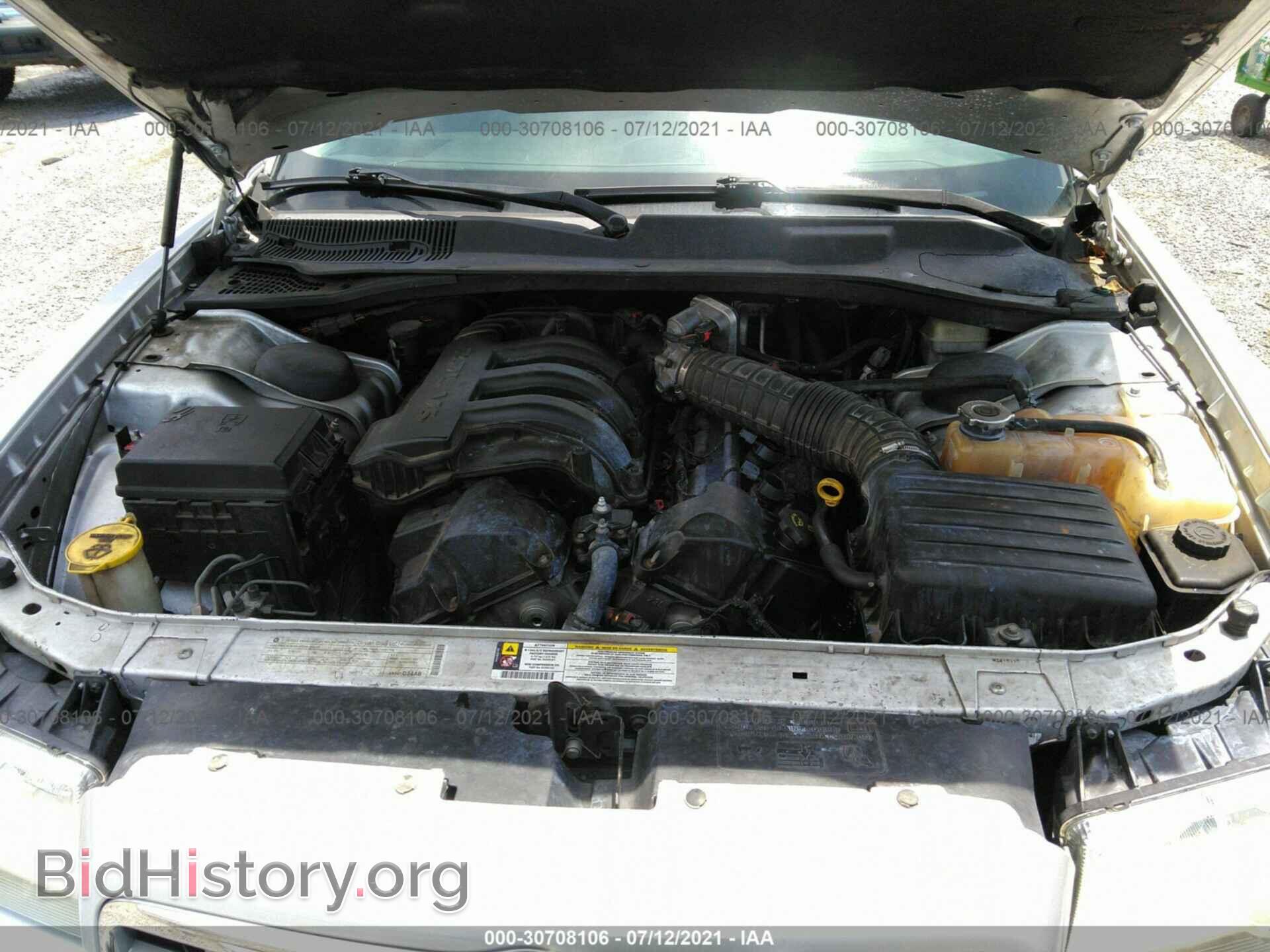 2010 CHRYSLER 300 - VIN: 2C3CA4CD2AH167686 - Фото 10