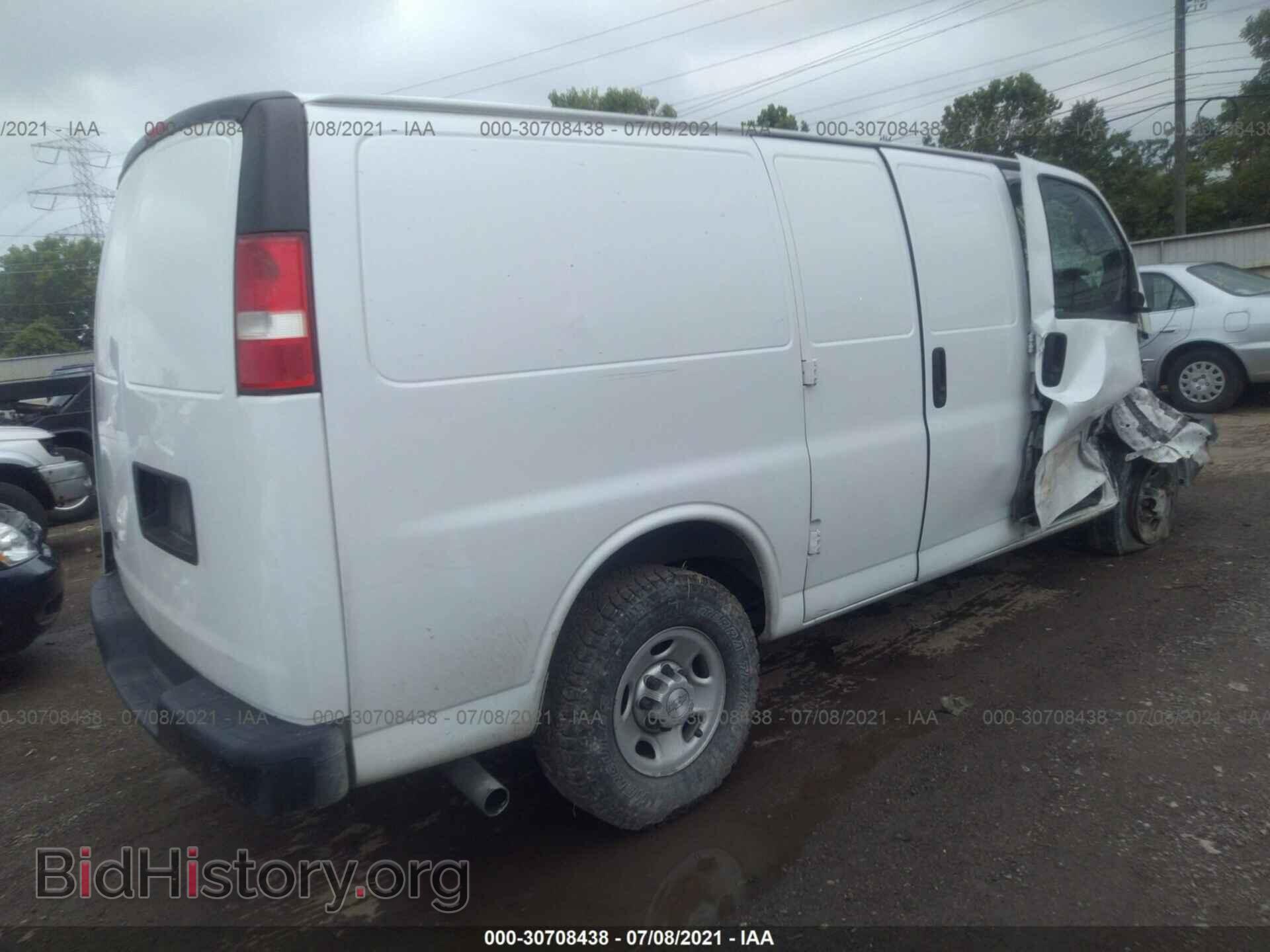 2015 CHEVROLET EXPRESS CARGO VAN - VIN: 1GCWGFCF1F1276134 - Photo 4
