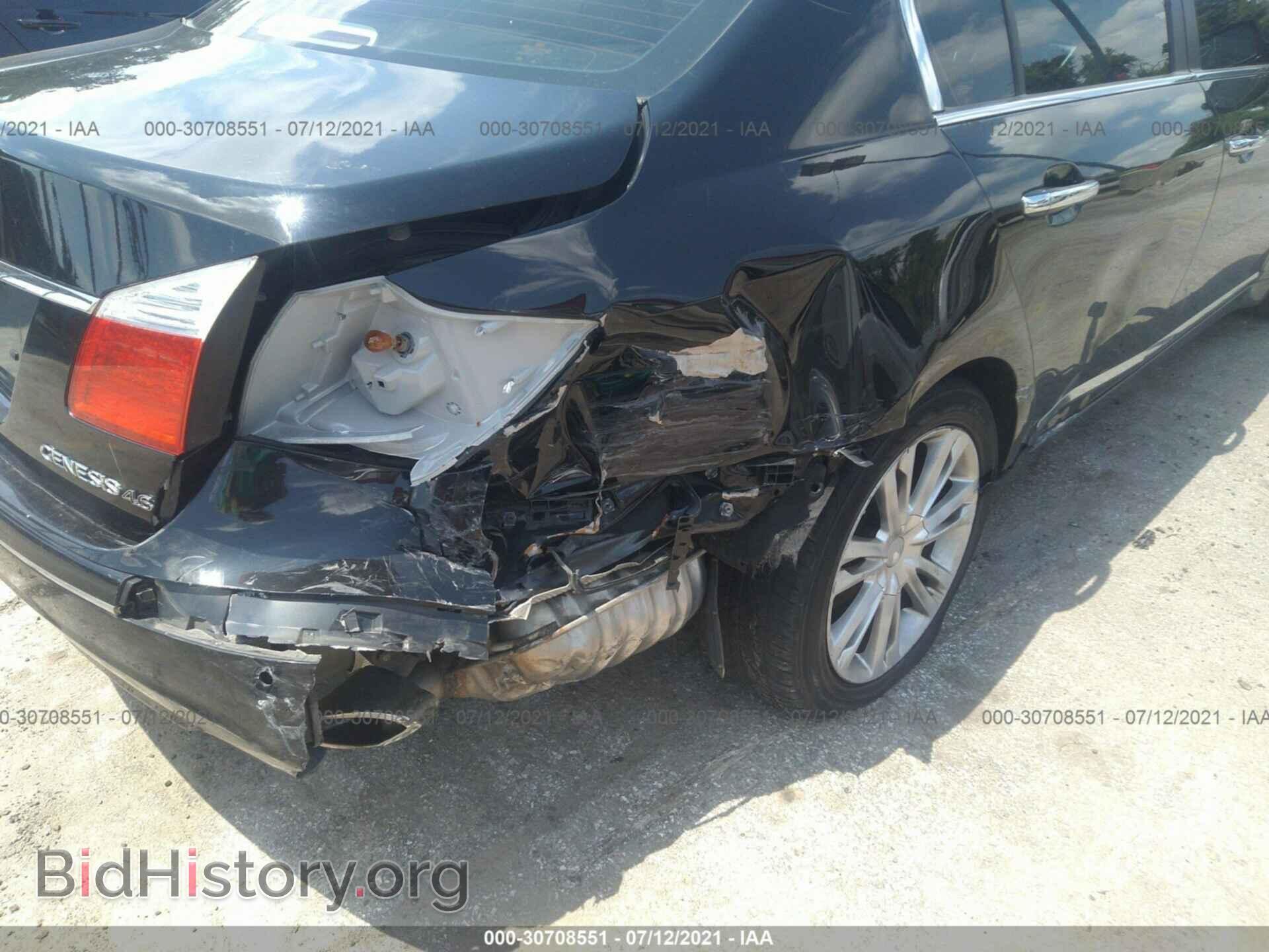 2009 HYUNDAI GENESIS - VIN: KMHGC46F49U047350 - Фото 6