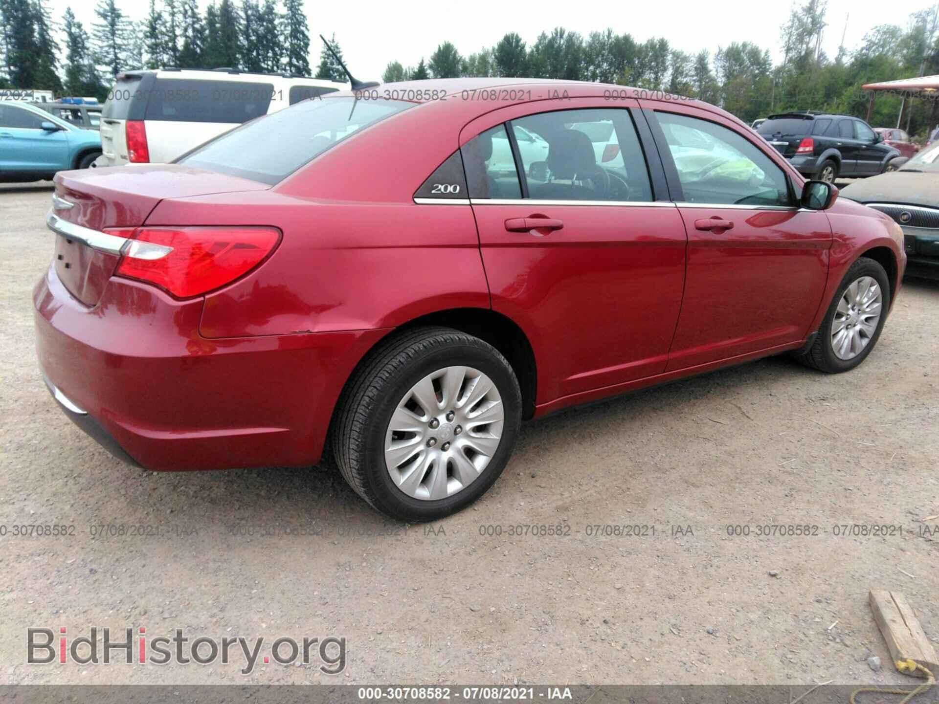 2012 CHRYSLER 200 - VIN: 1C3CCBAB0CN267764 - Фото 4