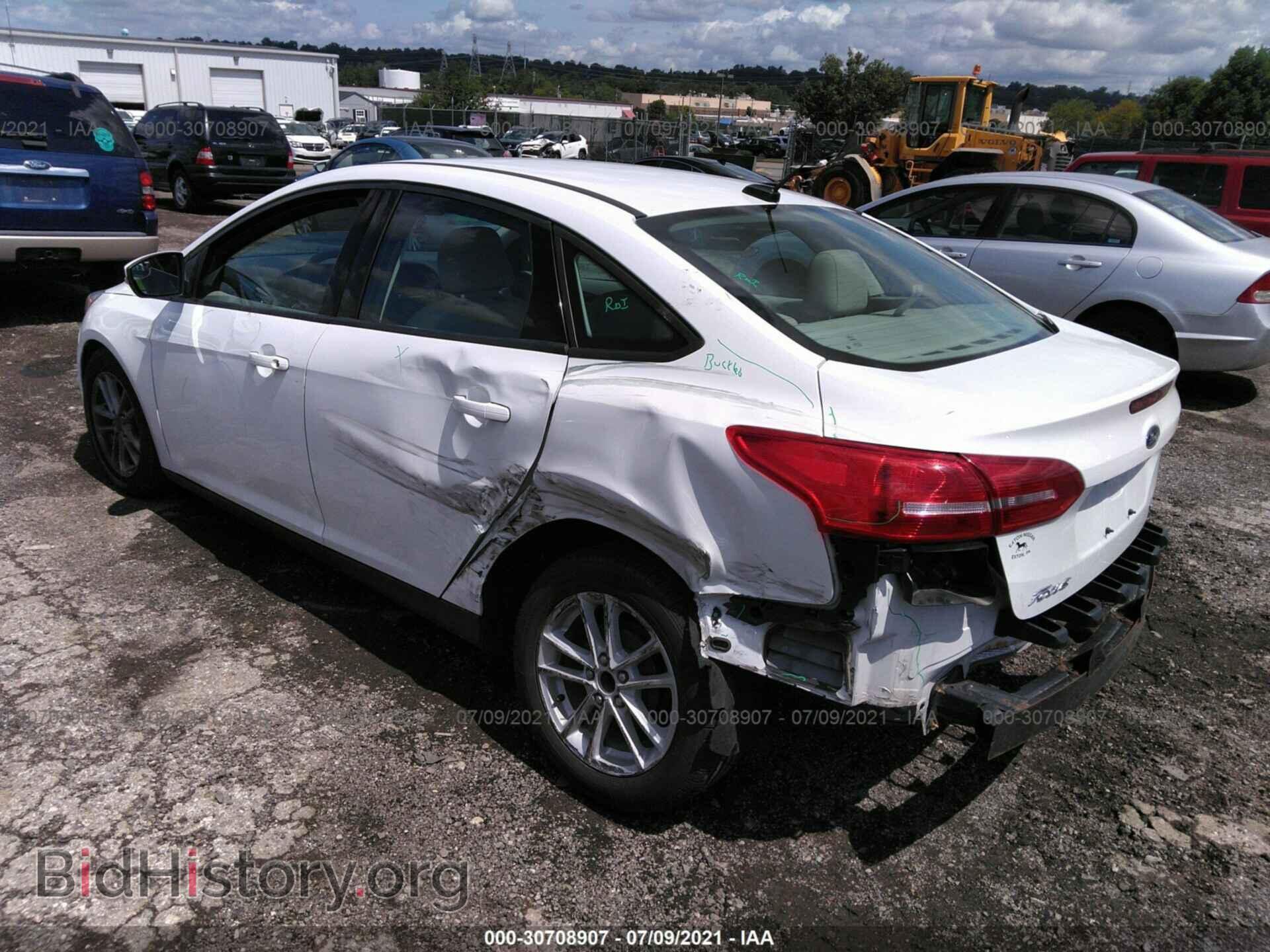 2017 FORD FOCUS - VIN: 1FADP3F25HL227322 - Фото 3