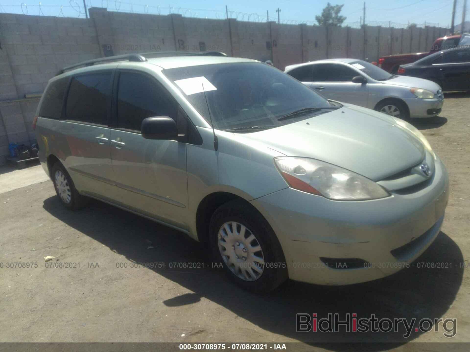 Photo 5TDZK23CX8S102465 - TOYOTA SIENNA 2008