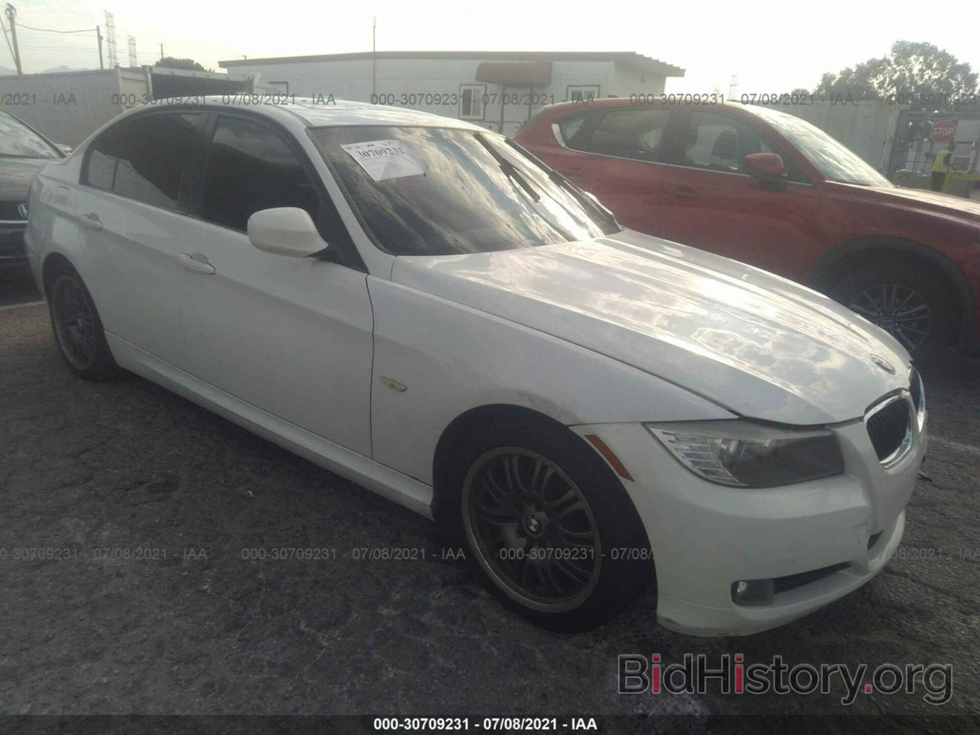 Photo WBAPH5C55BA442097 - BMW 3 SERIES 2011