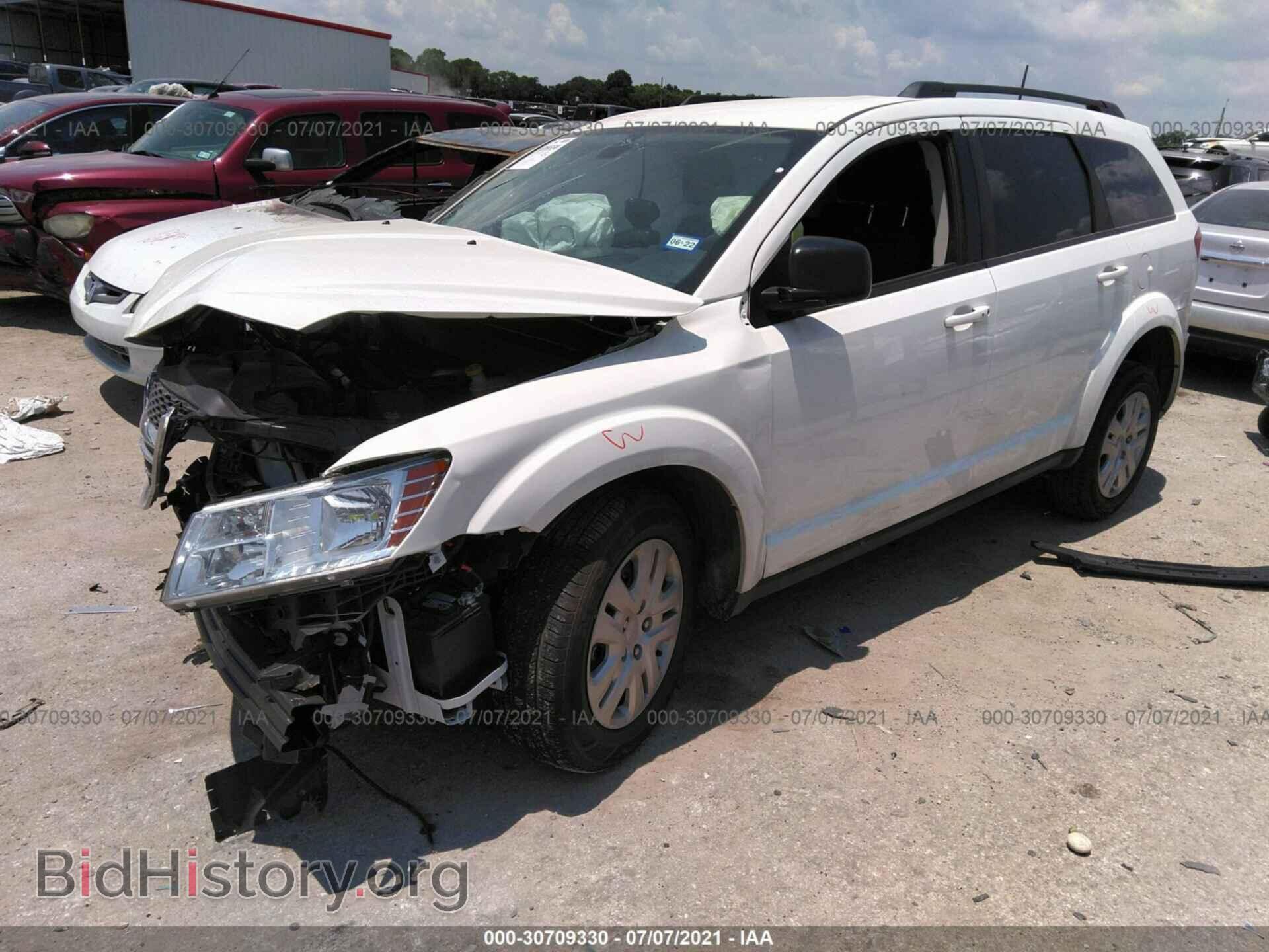 2020 DODGE JOURNEY - VIN: 3C4PDCAB9LT237470 - Фото 2