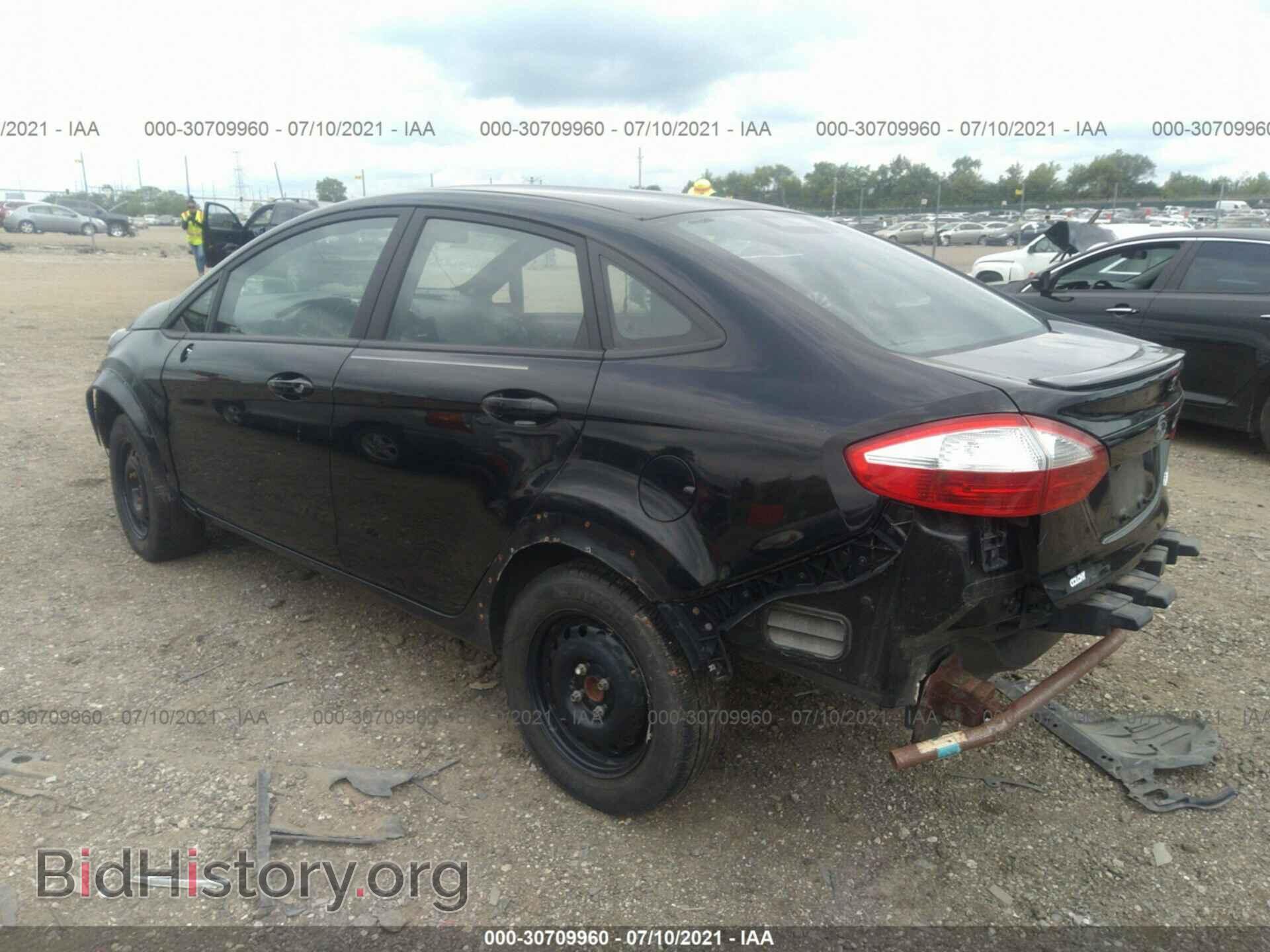 2016 FORD FIESTA - VIN: 3FADP4BE2GM111126 - Фото 3