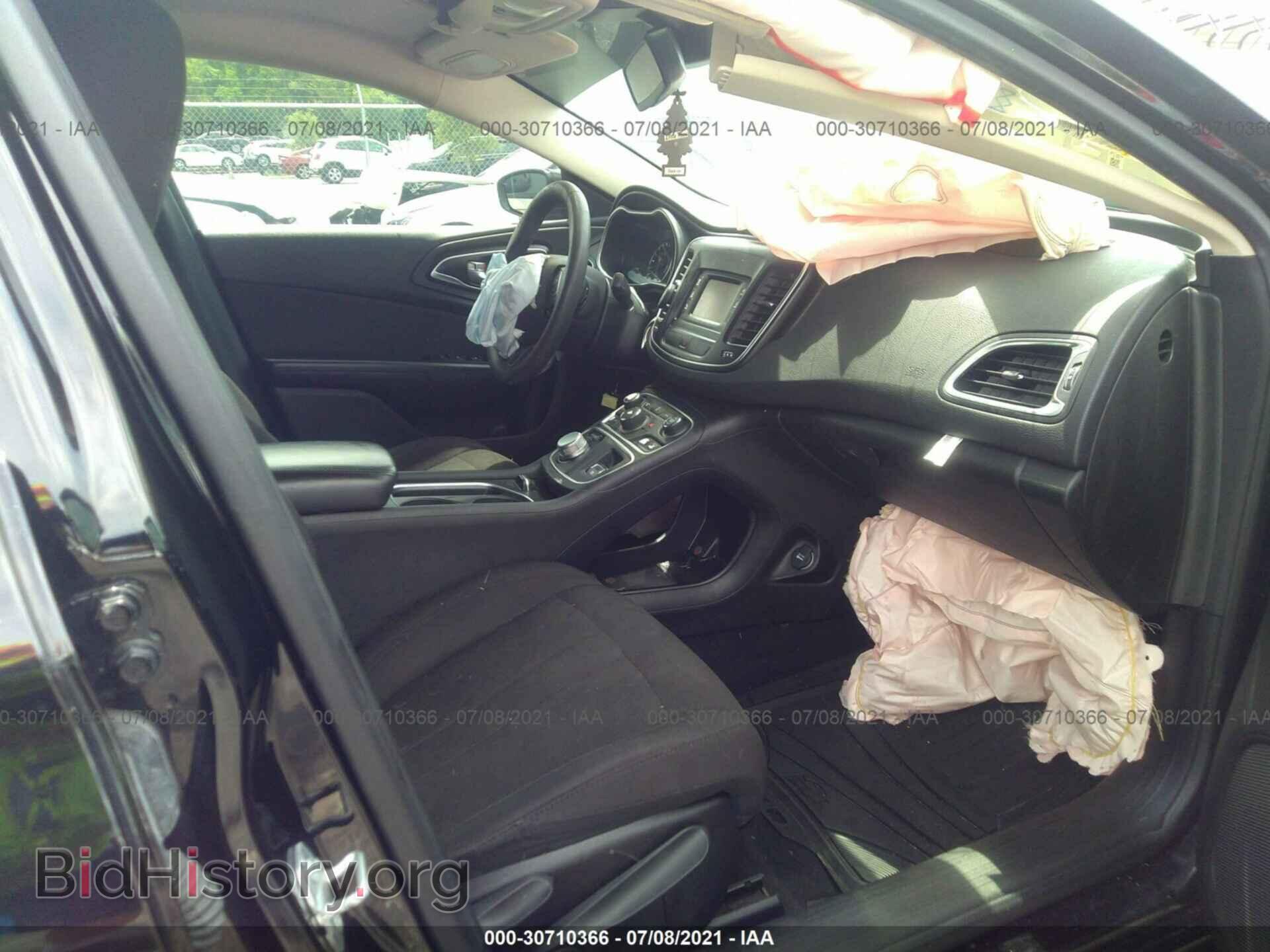 2015 CHRYSLER 200 - VIN: 1C3CCCAB7FN737301 - Фото 5