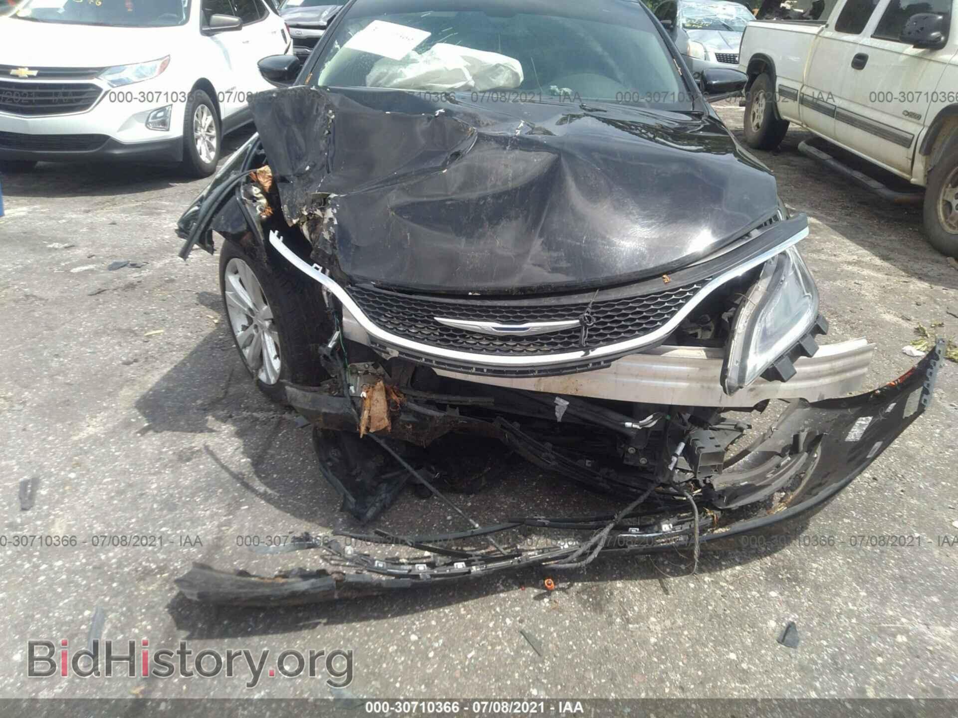 2015 CHRYSLER 200 - VIN: 1C3CCCAB7FN737301 - Фото 6