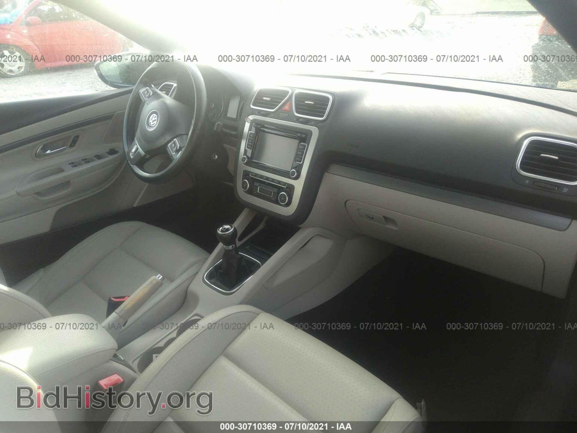 2010 VOLKSWAGEN EOS - VIN: WVWAA7AH6AV022989 - Фото 5