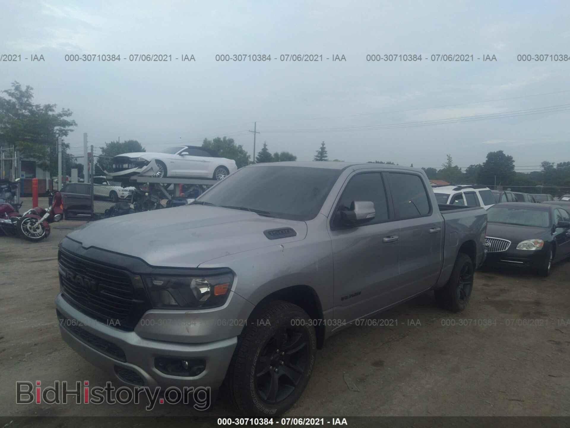 2020 RAM 1500 - VIN: 1C6SRFFT0LN328035 - Фото 2