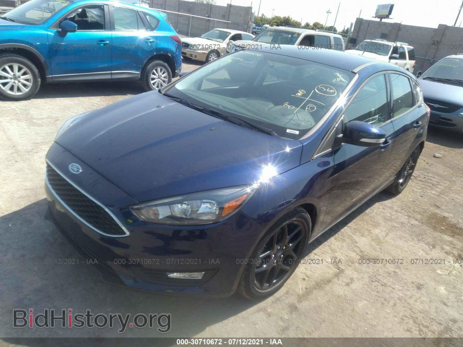 2016 FORD FOCUS - VIN: 1FADP3K23GL379751 - Фото 2