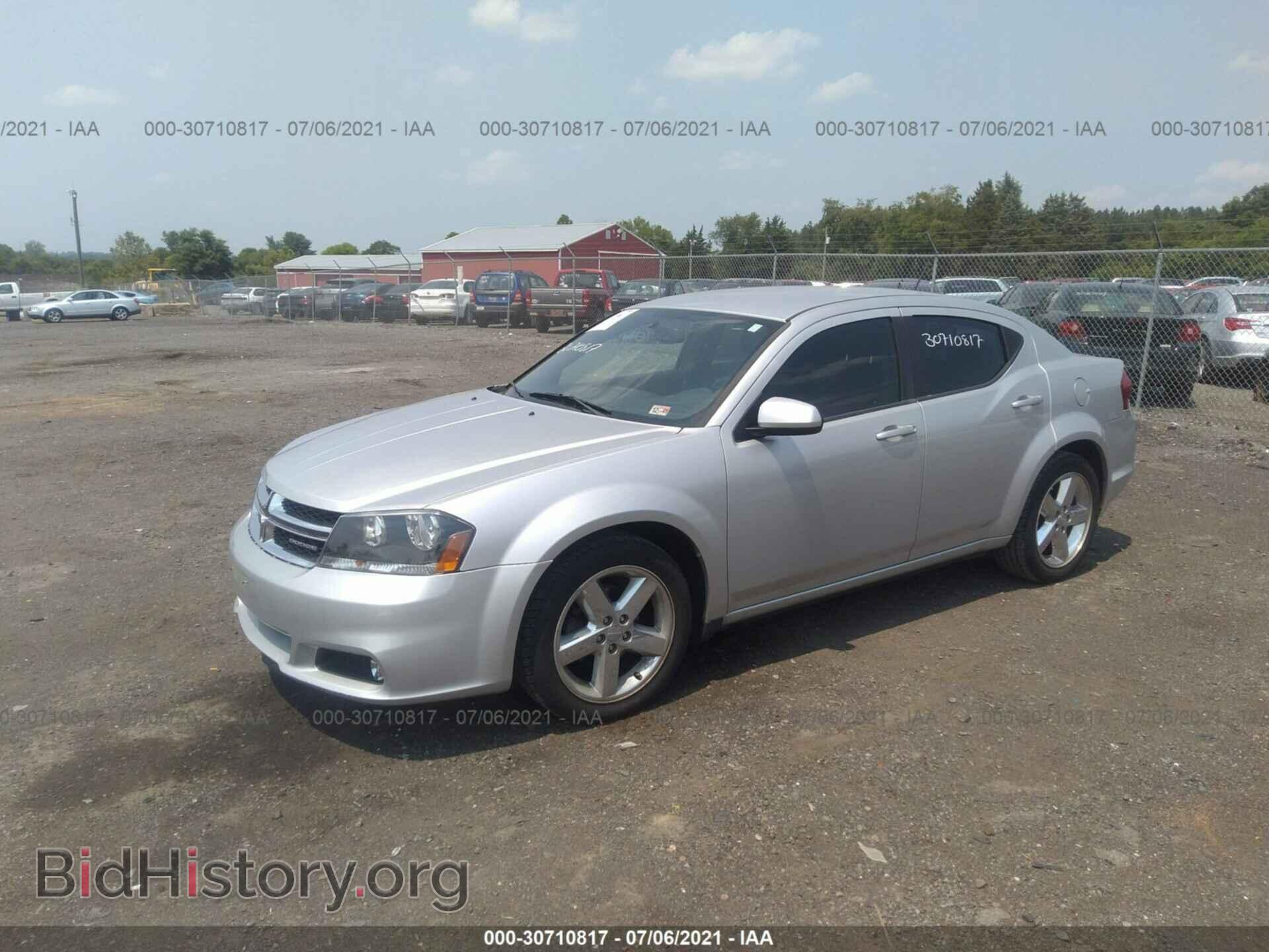 2011 DODGE AVENGER - VIN: 1B3BD2FB7BN587127 - Фото 2