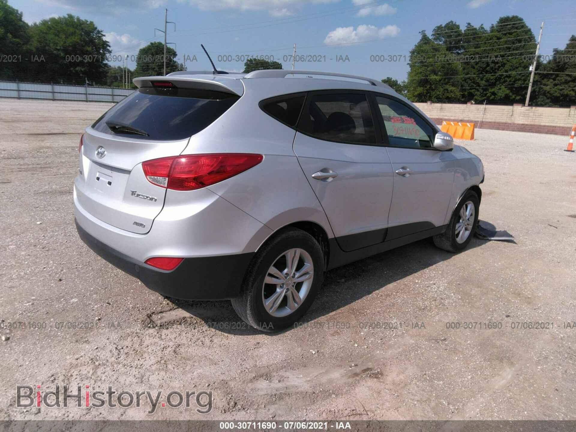 2013 HYUNDAI TUCSON - VIN: KM8JUCAC0DU762015 - Фото 4