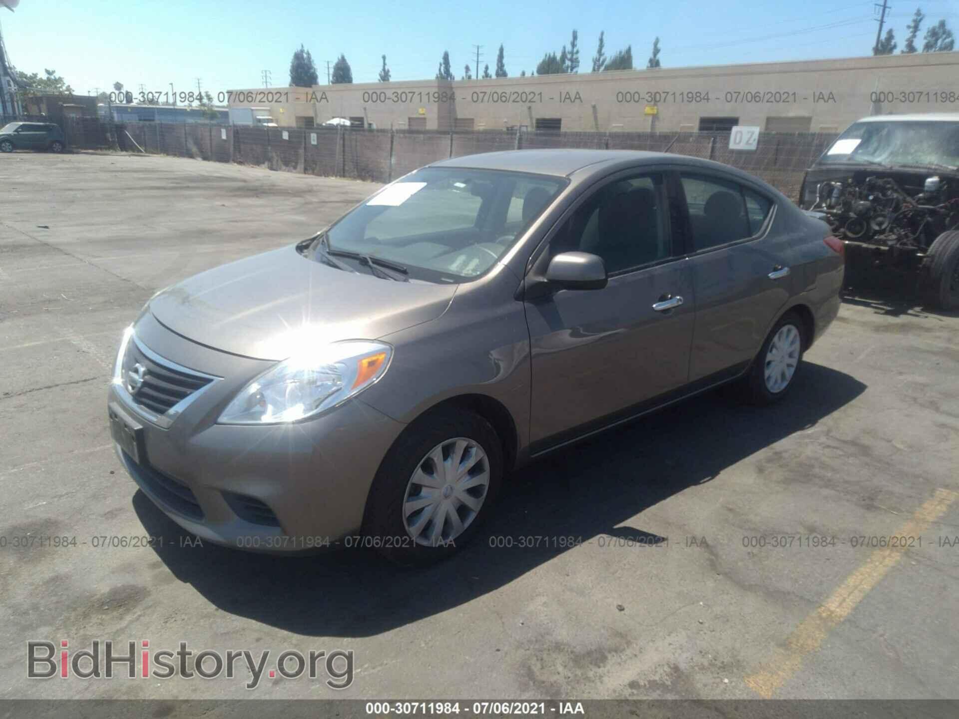 2014 NISSAN VERSA - VIN: 3N1CN7AP4EK458355 - Фото 2