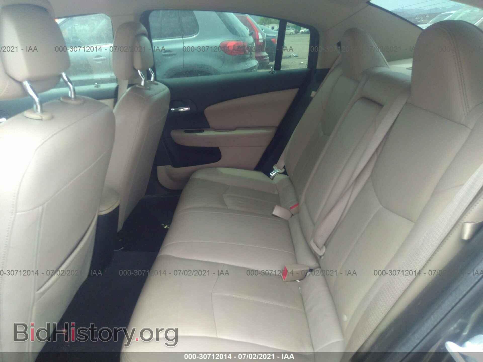 2012 CHRYSLER 200 - VIN: 1C3CCBCG0CN152106 - Фото 8