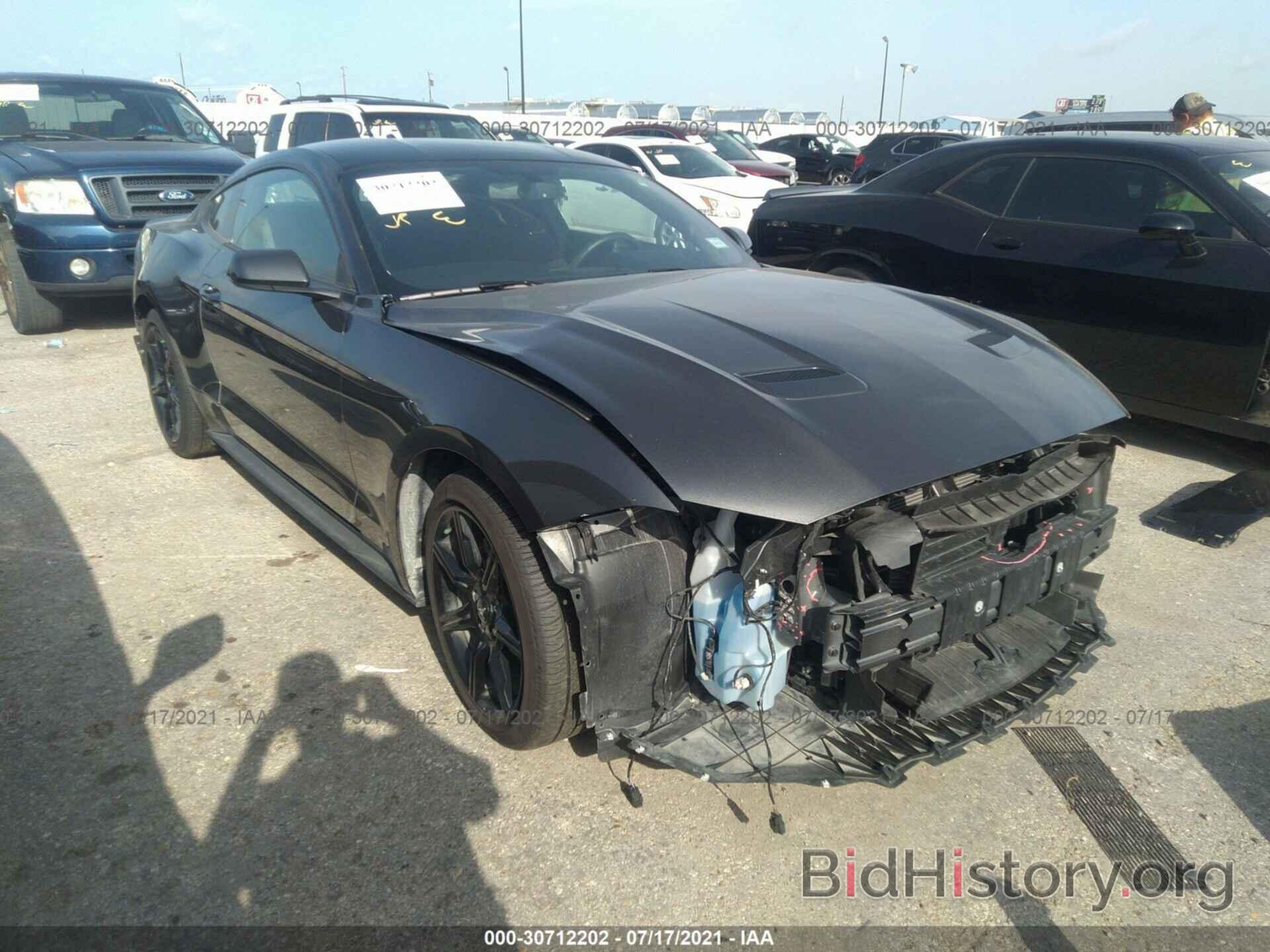 Photo 1FA6P8TH0L5162889 - FORD MUSTANG 2020