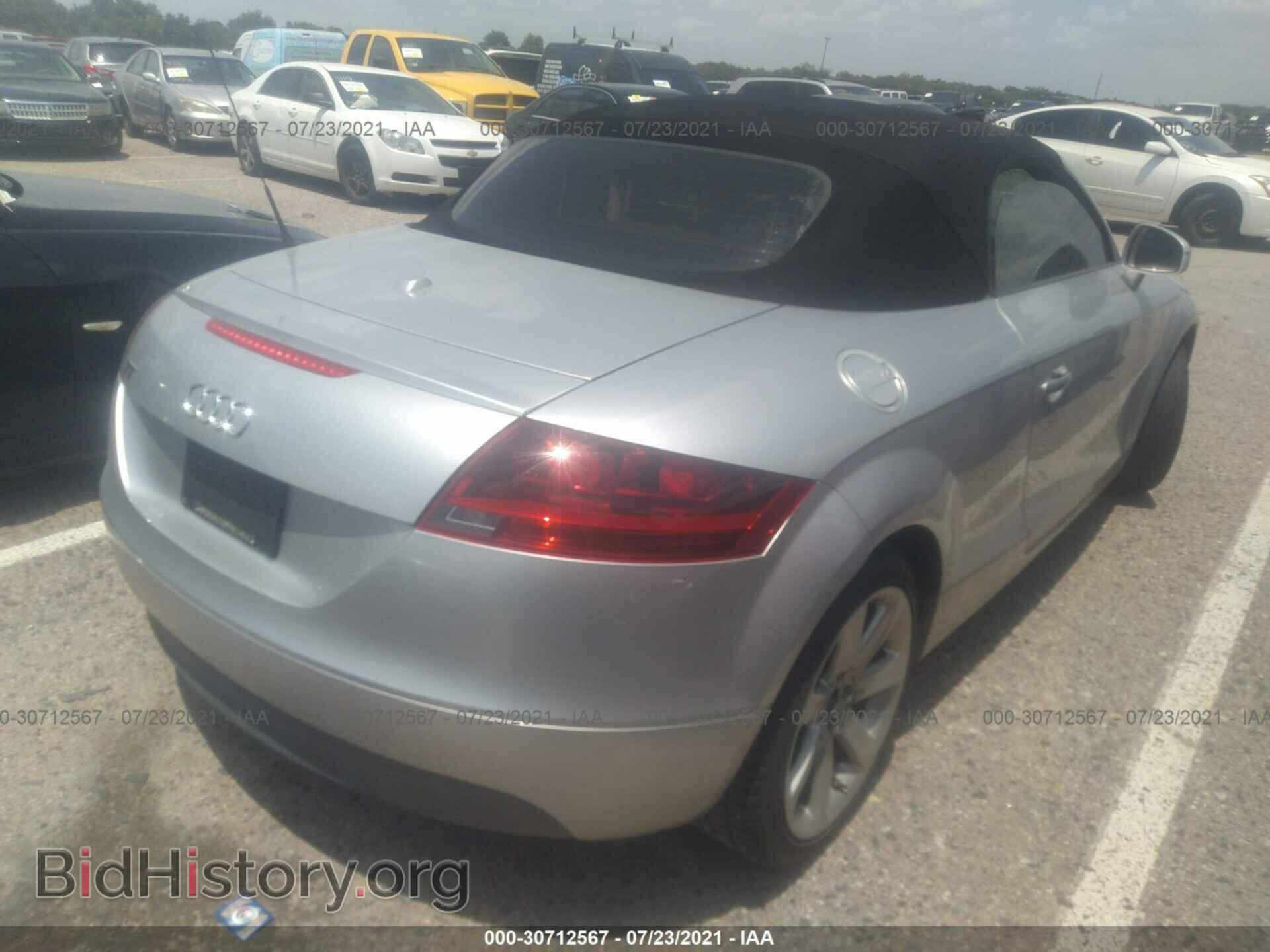 2008 AUDI TT - VIN: TRUMF38J181001541 - Фото 4