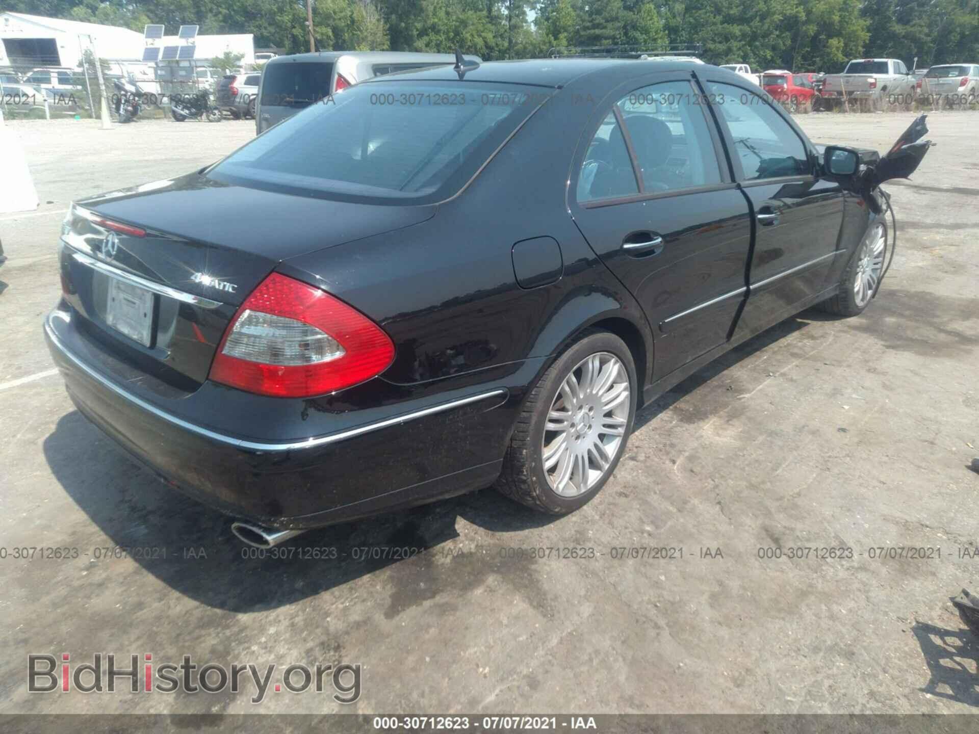 2007 MERCEDES-BENZ E-CLASS - VIN: WDBUF87X77B131943 - Фото 4