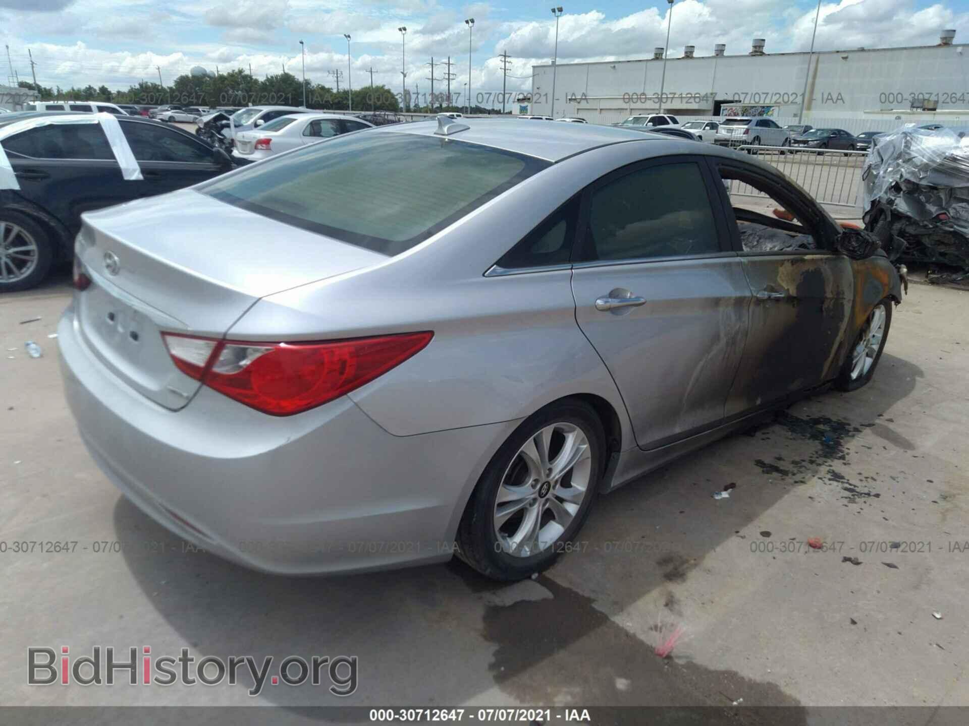 2013 HYUNDAI SONATA - VIN: 5NPEC4AC7DH608166 - Photo 4