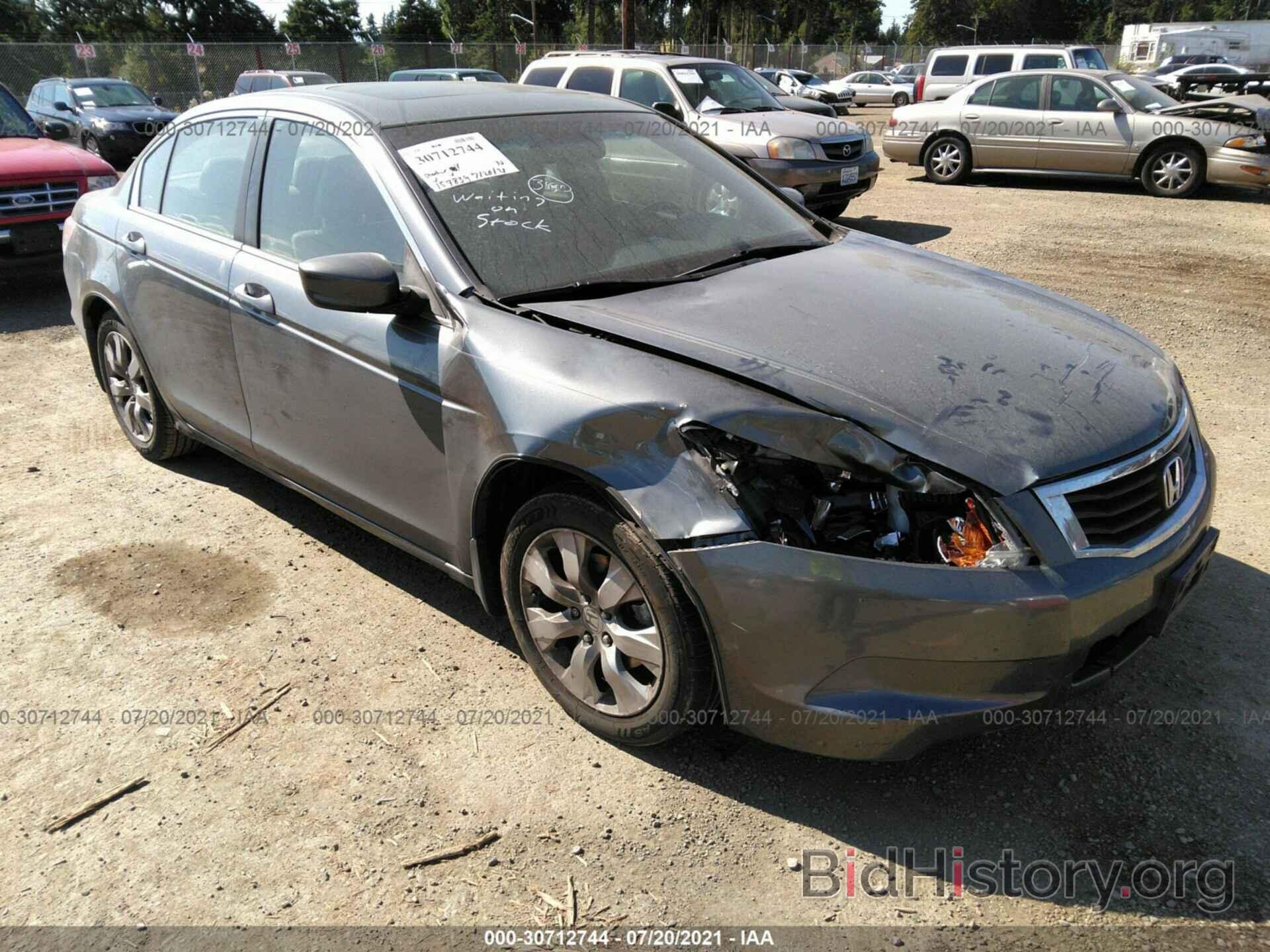 Photo 1HGCP26858A071493 - HONDA ACCORD SDN 2008