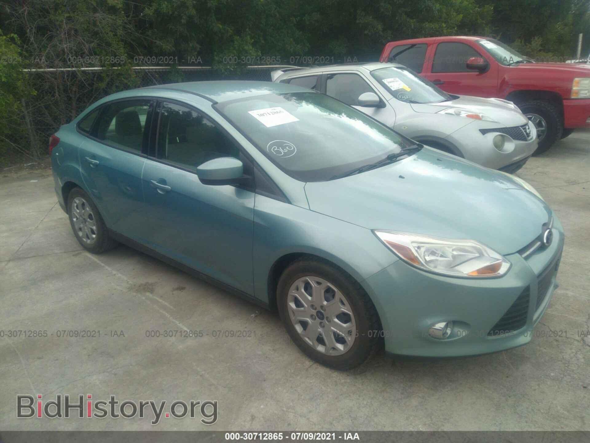 Photo 1FAHP3F2XCL470215 - FORD FOCUS 2012