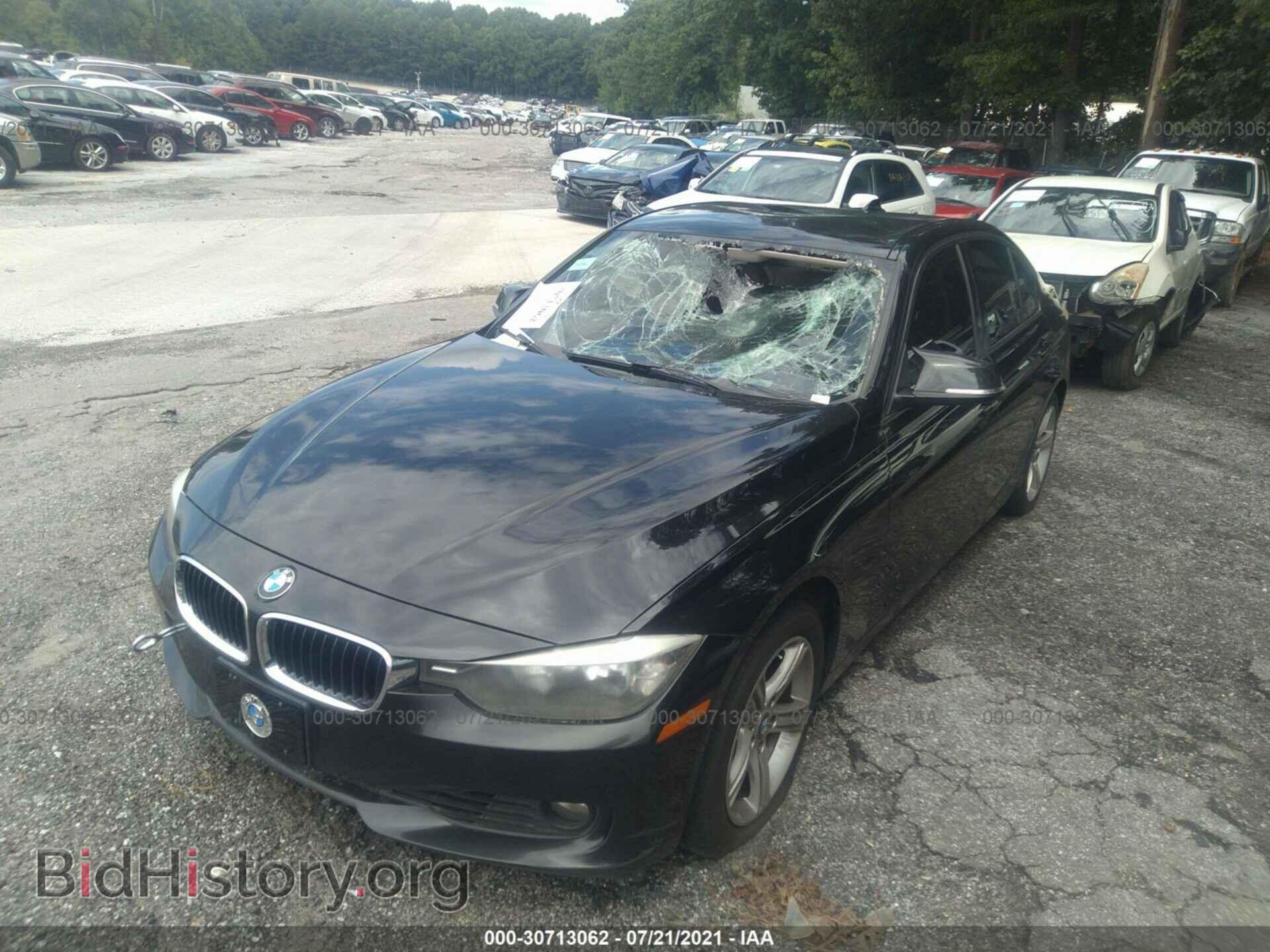 2014 BMW 3 SERIES - VIN: WBA3A5C54EF605610 - Фото 2