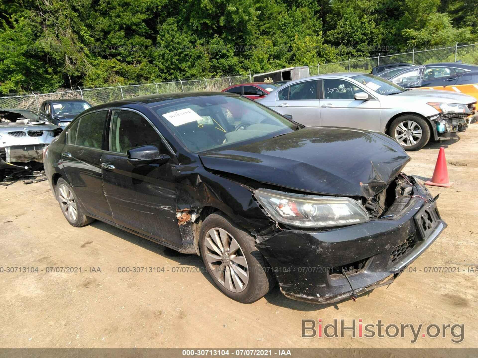 Фотография 1HGCR3F86FA018699 - HONDA ACCORD SEDAN 2015