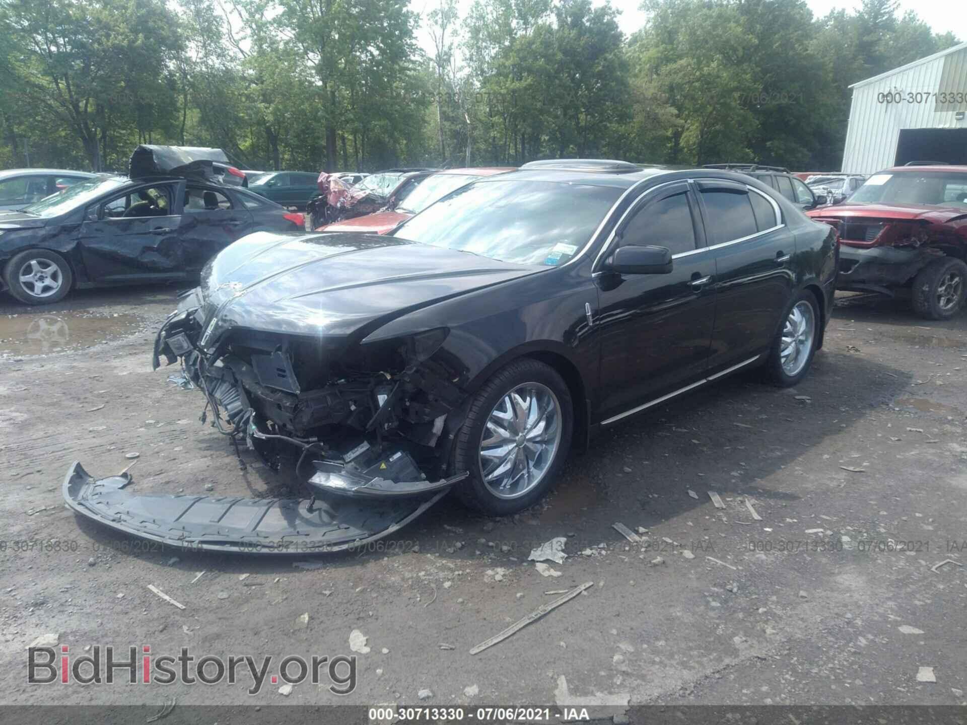 2013 LINCOLN MKS - VIN: 1LNHL9FT6DG616200 - Фото 2