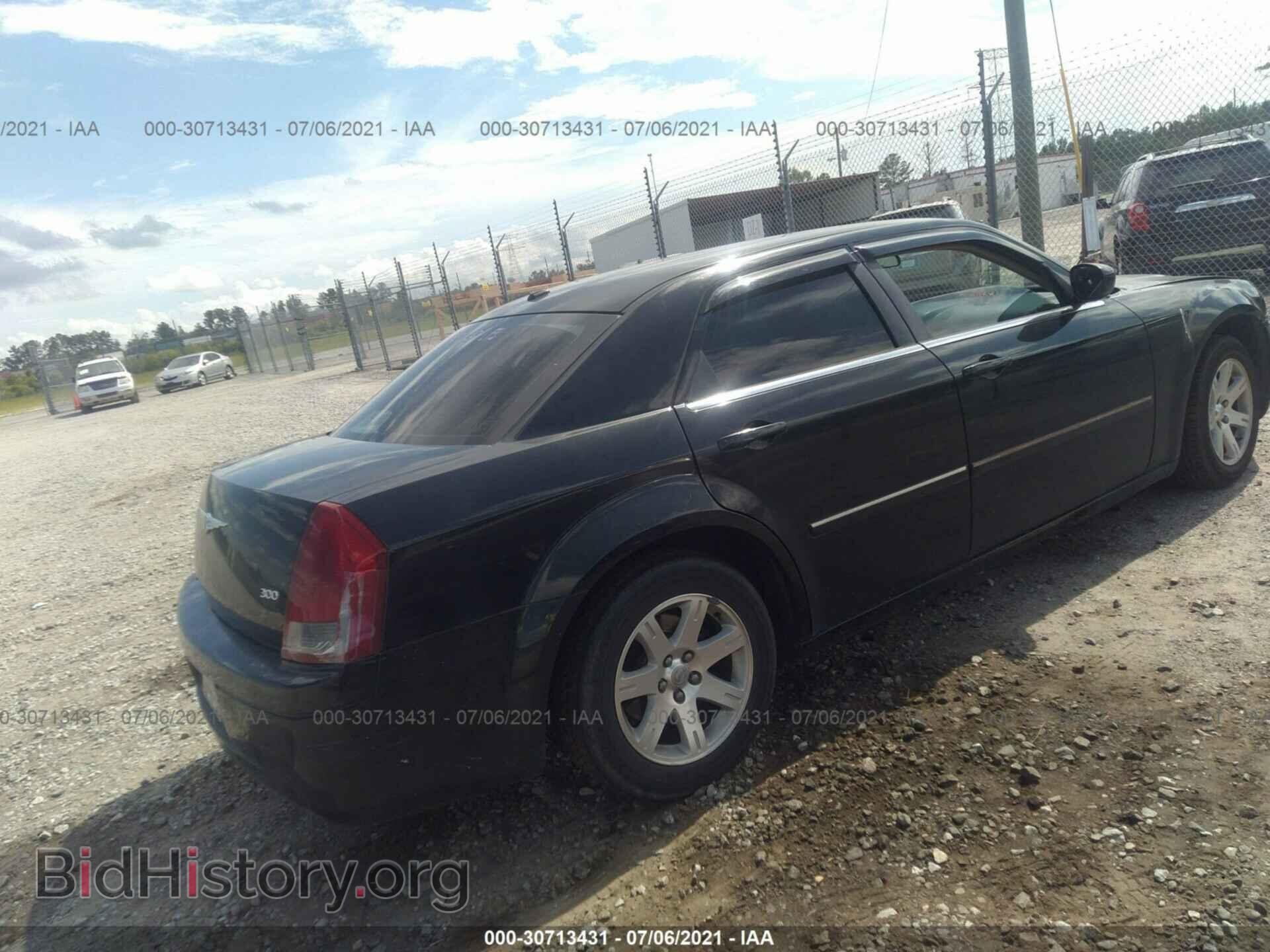2007 CHRYSLER 300 - VIN: 2C3LA43R87H852490 - Фото 4