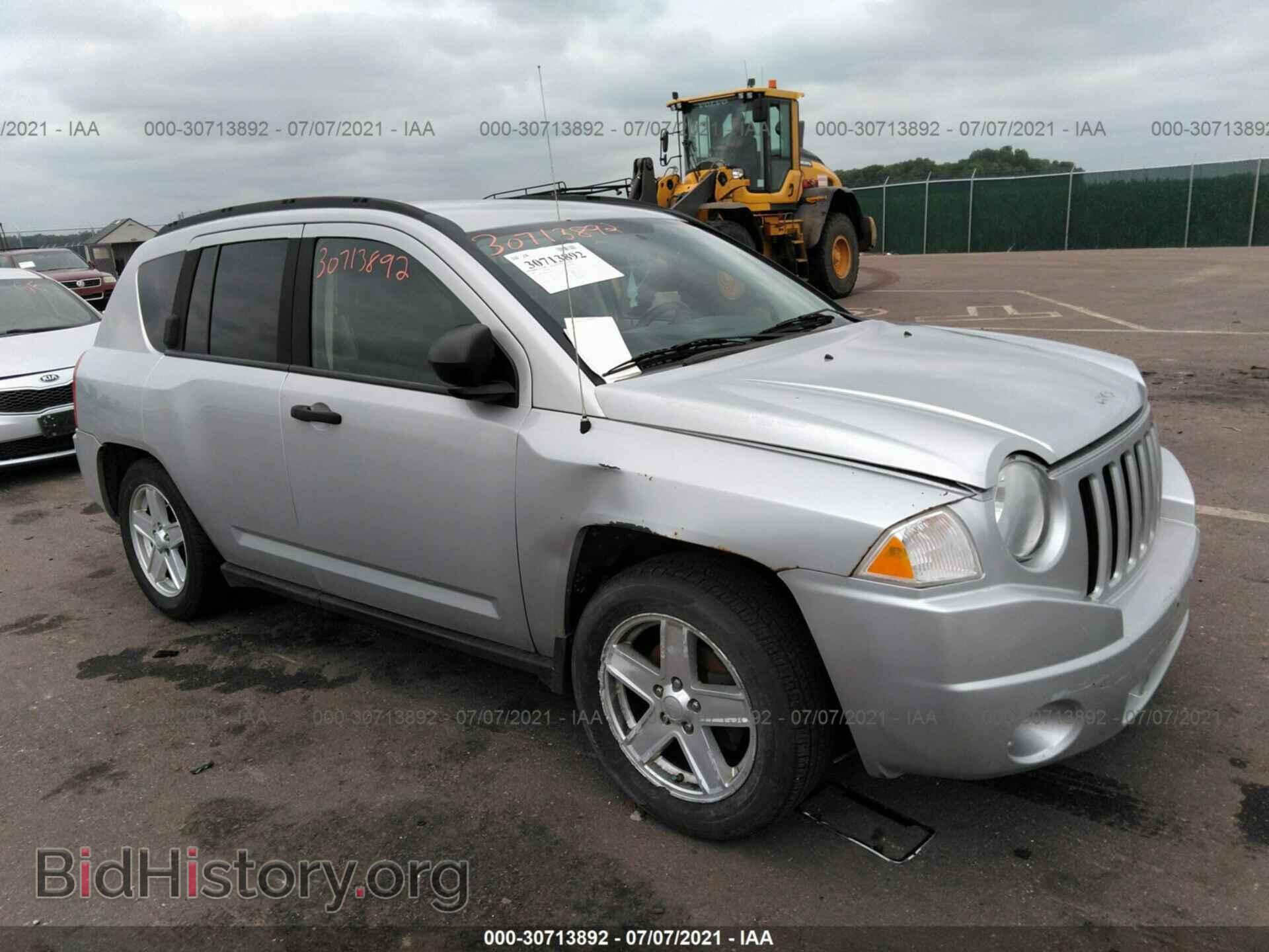 Фотография 1J8FF47W67D210673 - JEEP COMPASS 2007