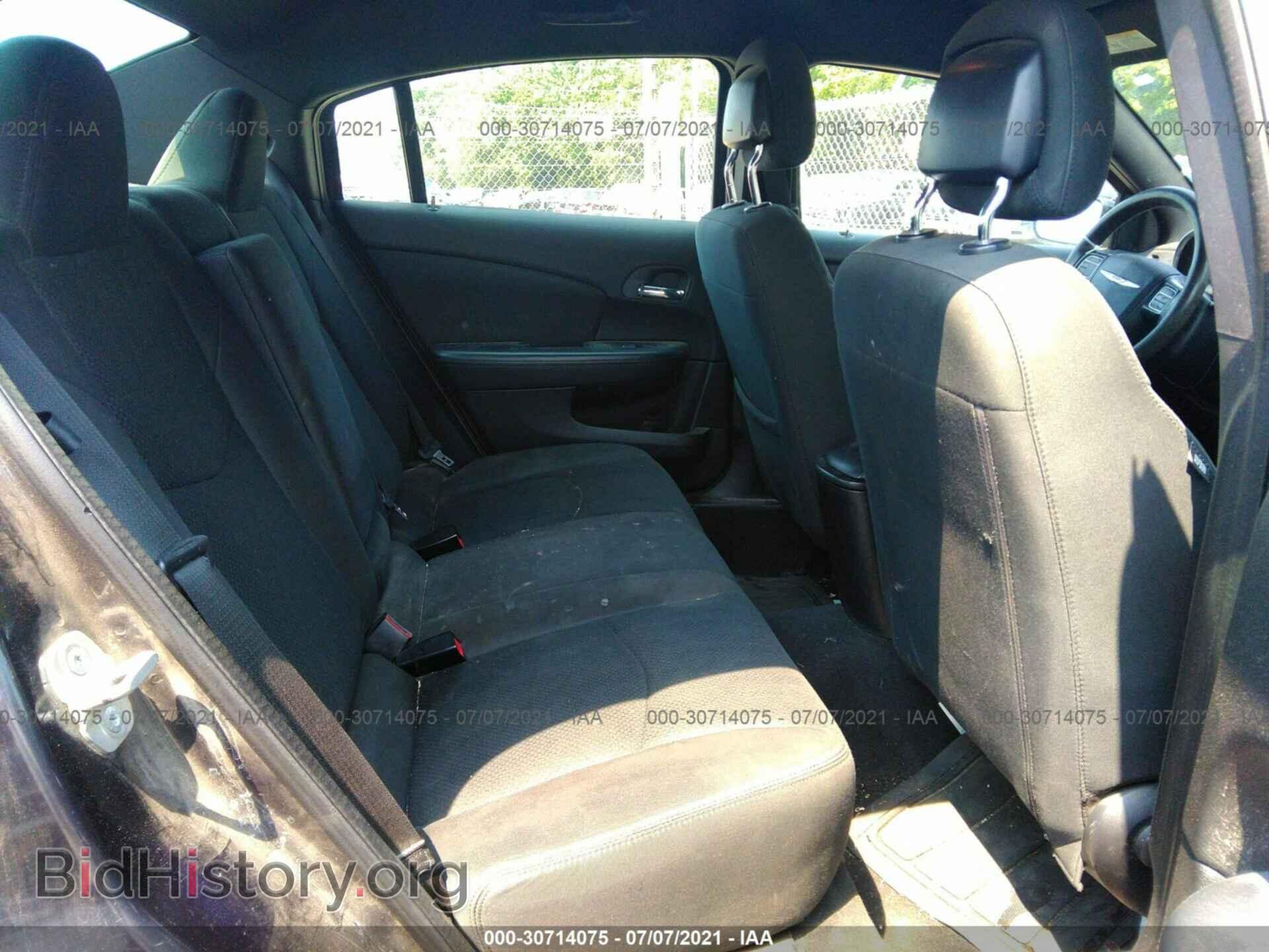 2012 CHRYSLER 200 - VIN: 1C3CCBAG2CN137285 - Photo 8