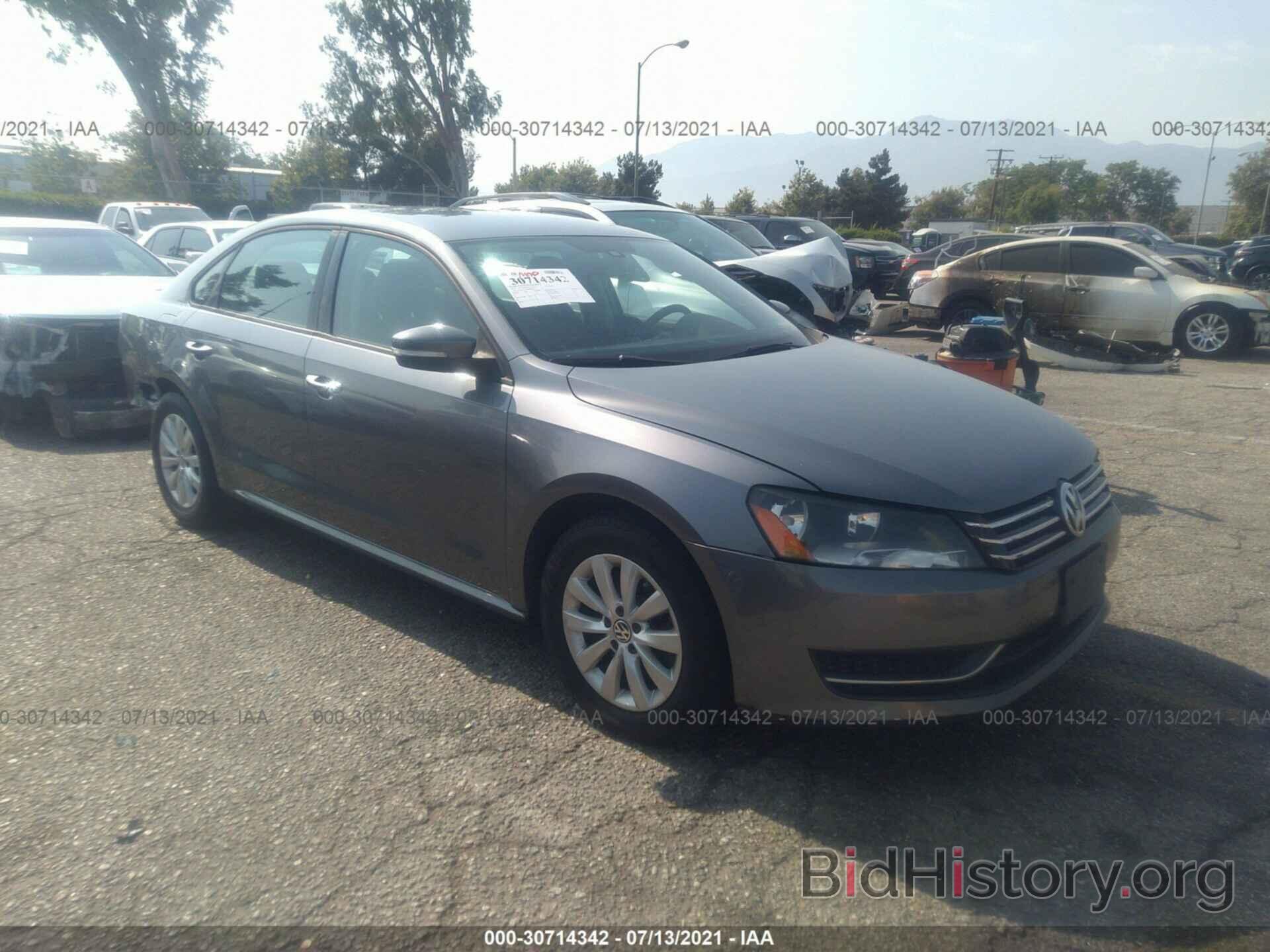 Photo 1VWAP7A38DC002064 - VOLKSWAGEN PASSAT 2013