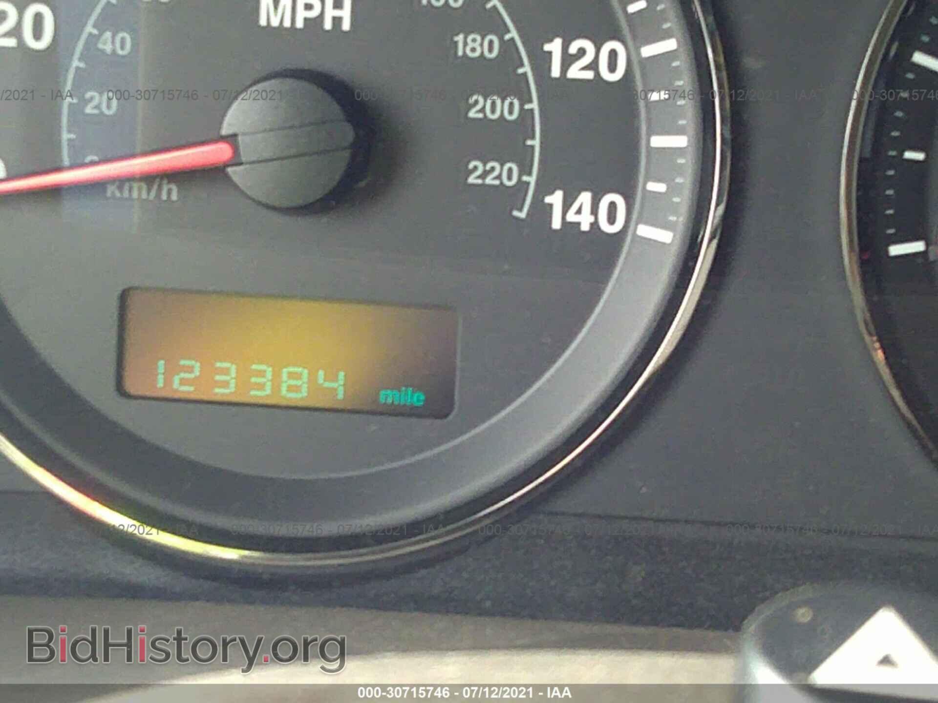 2006 JEEP COMMANDER - VIN: 1J8HG48N26C230502 - Фото 7