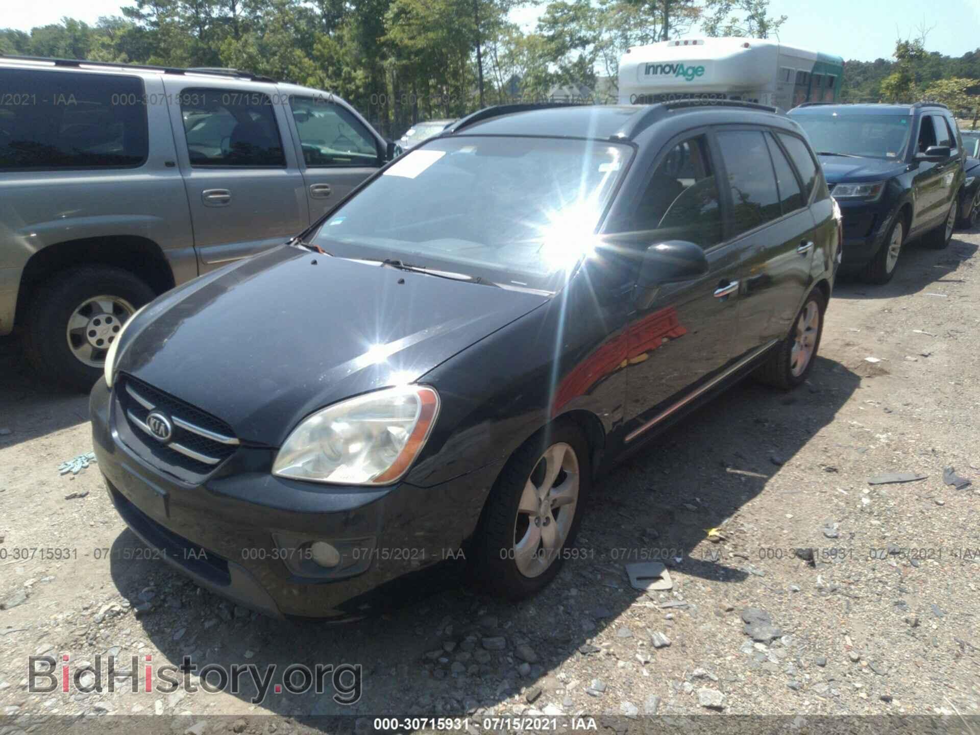 2007 KIA RONDO - VIN: KNAFG526777057587 - Фото 2