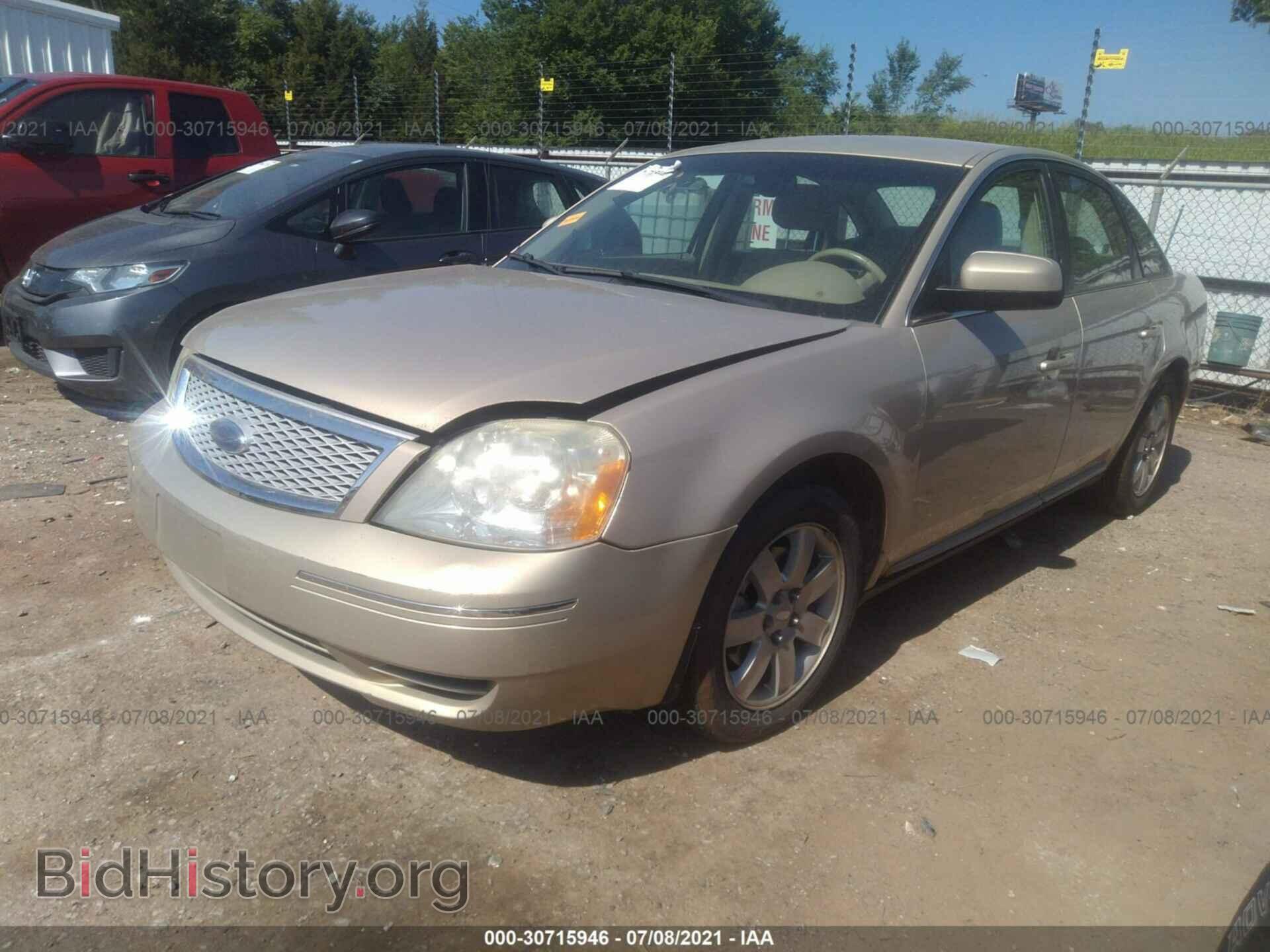 2007 FORD FIVE HUNDRED - VIN: 1FAFP24197G102702 - Photo 2