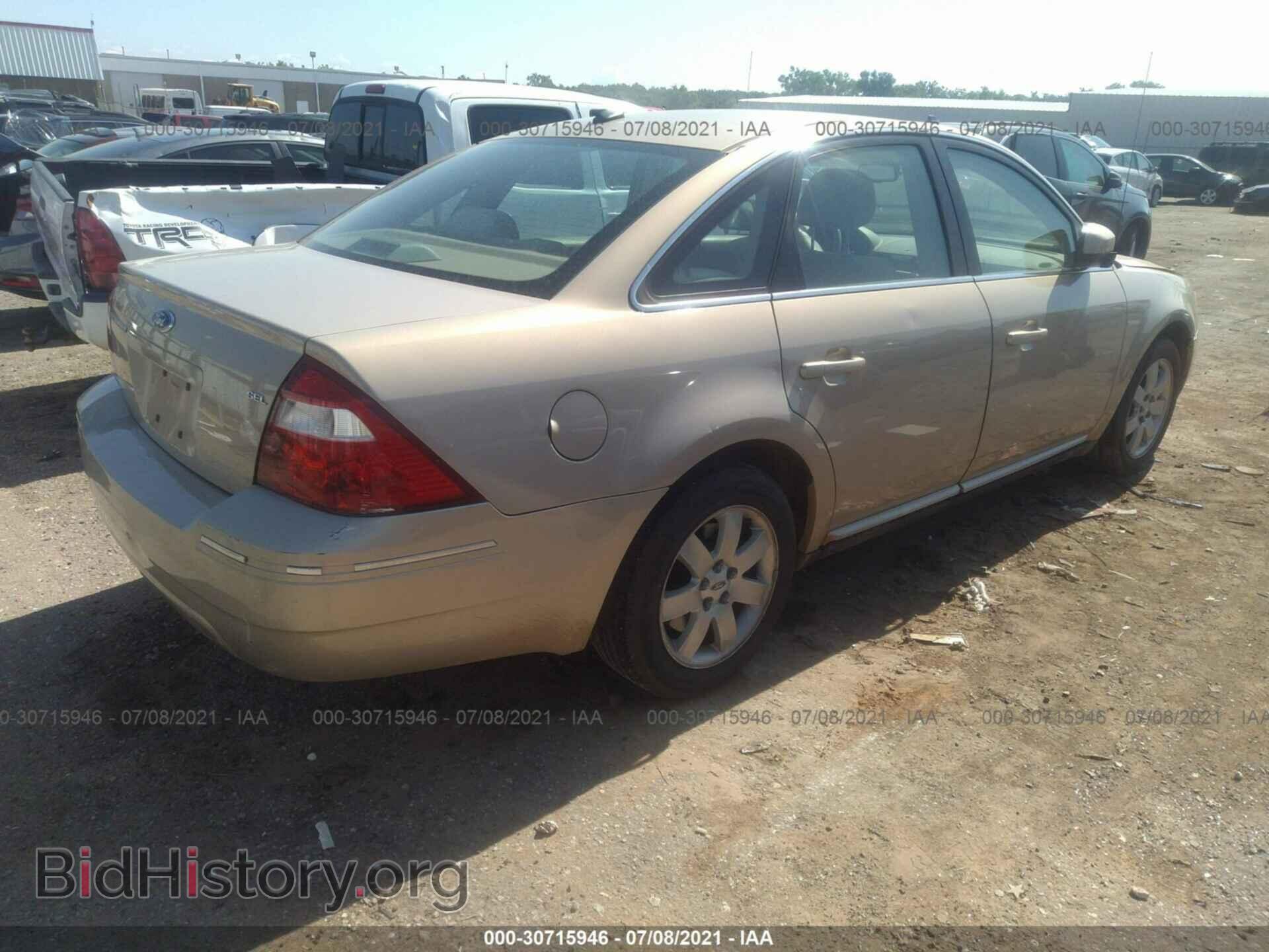 2007 FORD FIVE HUNDRED - VIN: 1FAFP24197G102702 - Photo 4
