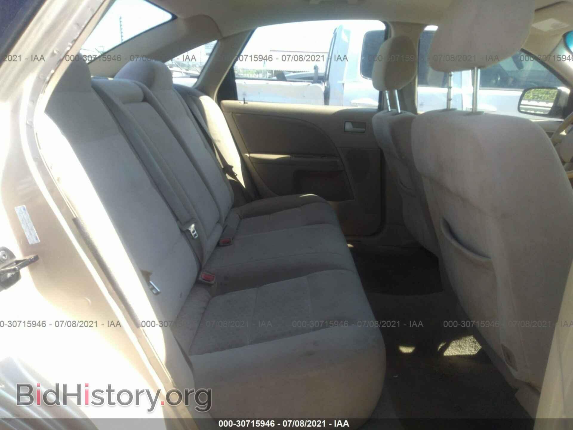 2007 FORD FIVE HUNDRED - VIN: 1FAFP24197G102702 - Photo 8