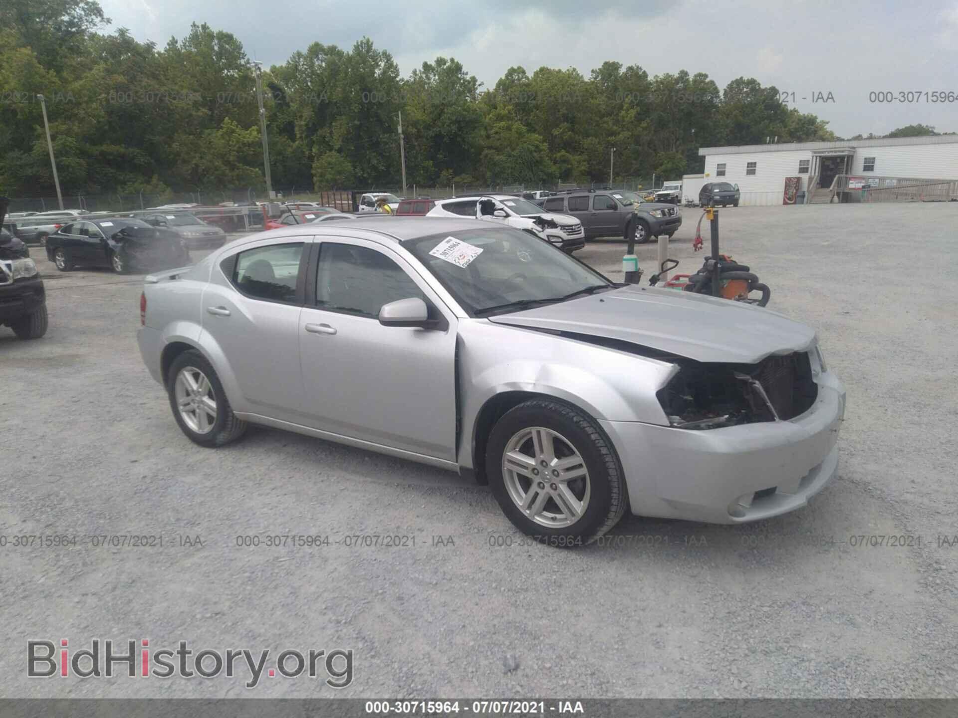Photo 1B3CC5FB9AN109895 - DODGE AVENGER 2010