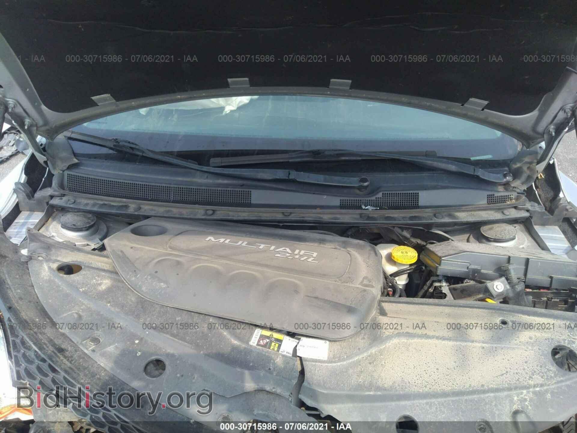 2016 CHRYSLER 200 - VIN: 1C3CCCABXGN142329 - Фото 10