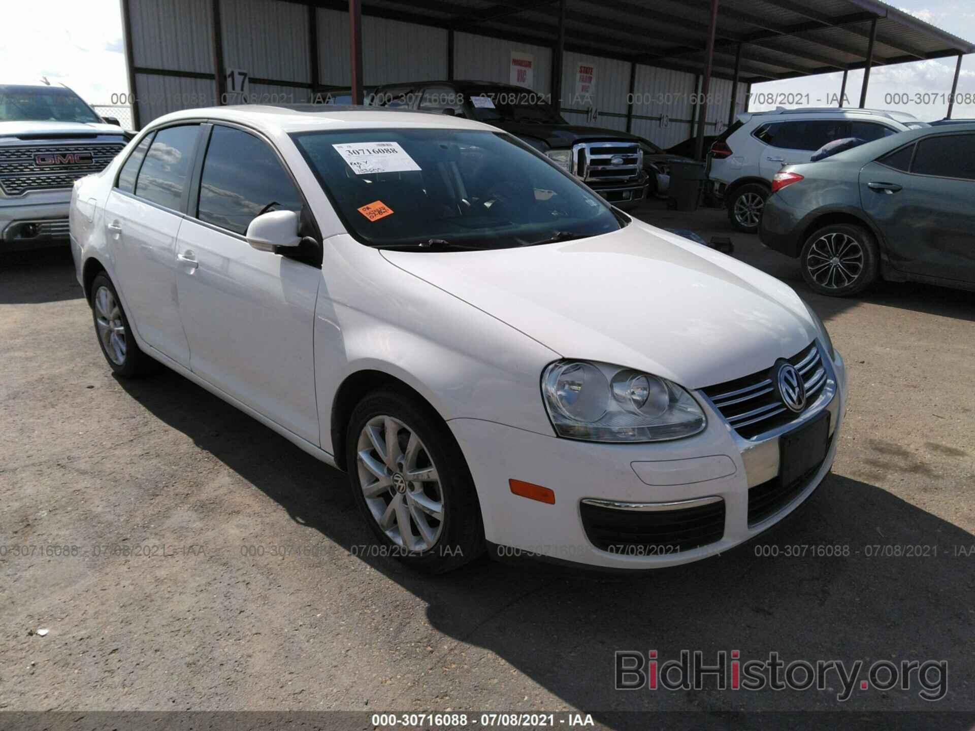 Photo 3VWRZ7AJ4AM147303 - VOLKSWAGEN JETTA SEDAN 2010