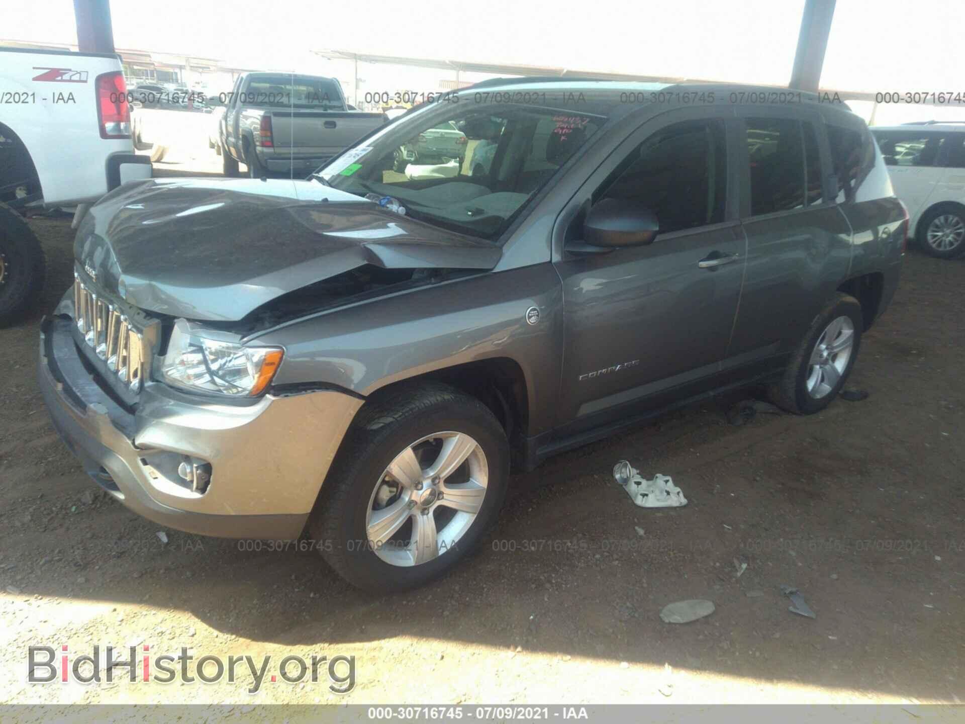 2012 JEEP COMPASS - VIN: 1C4NJDEB7CD608437 - Фото 2