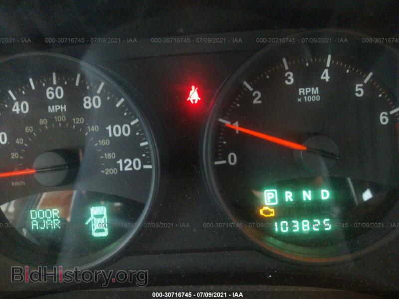 2012 Jeep COMPASS (VIN 1C4NJDEB7CD608437) — фото 7 из 11