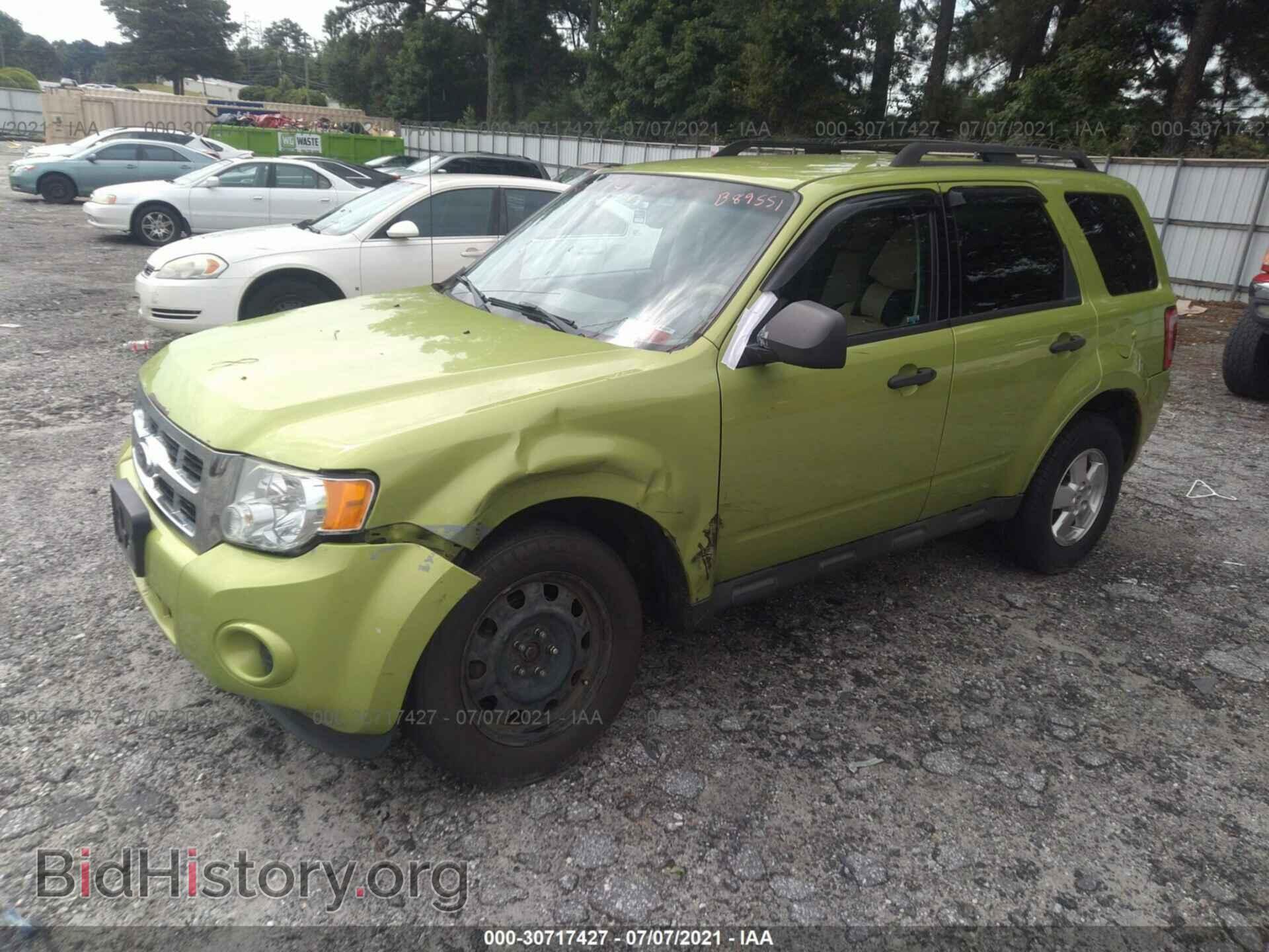 2011 FORD ESCAPE - VIN: 1FMCU9C71BKB89551 - Фото 2