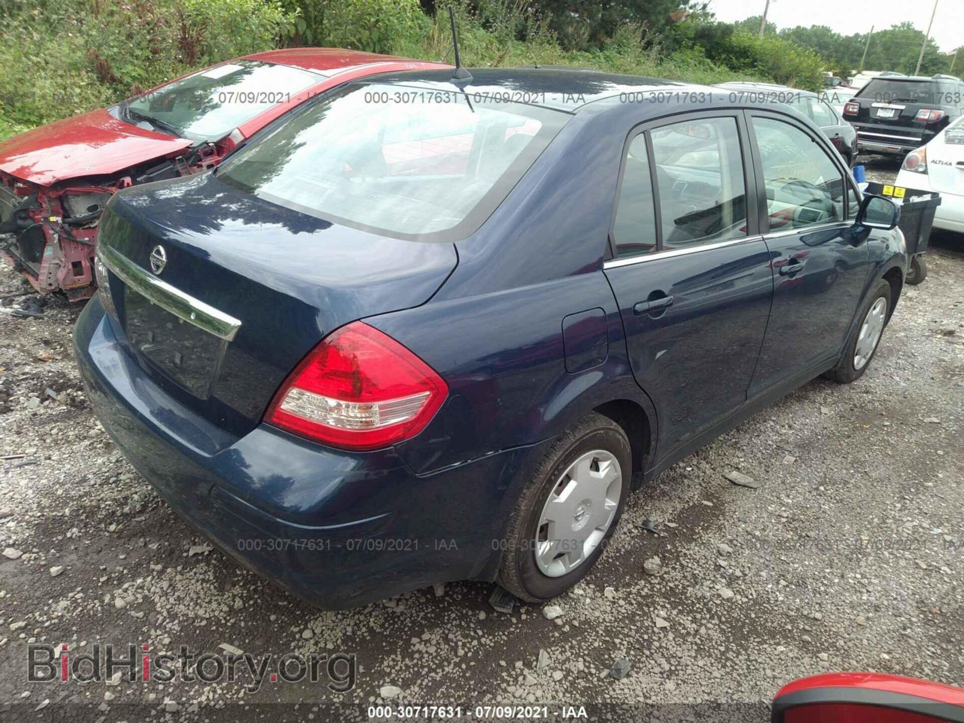 2008 NISSAN VERSA - VIN: 3N1BC11E48L396693 - Фото 4