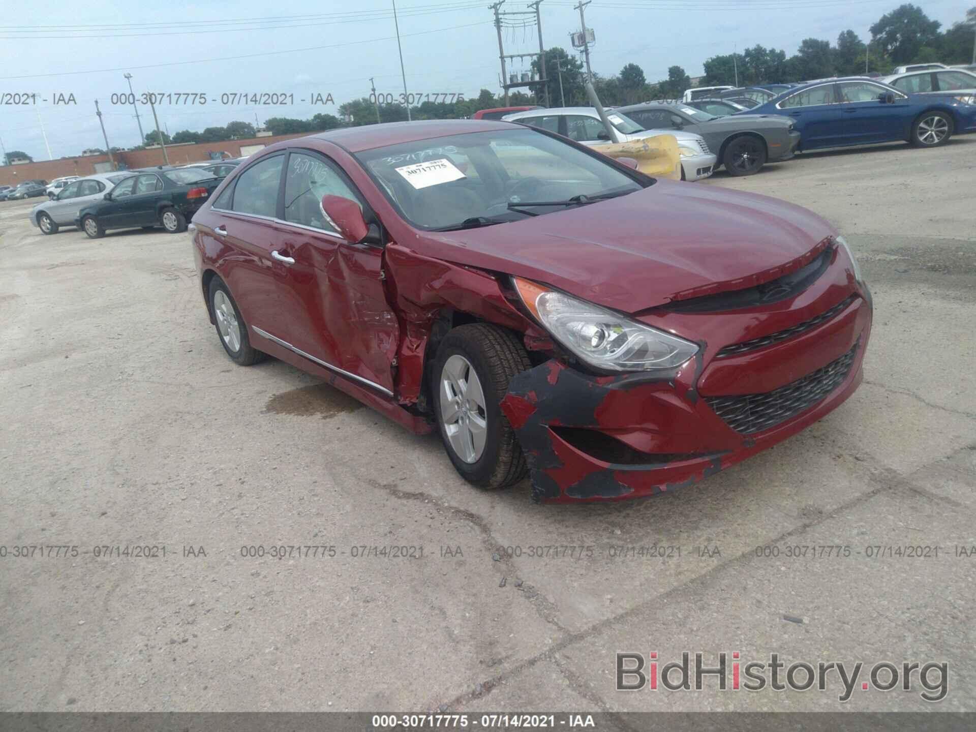 Photo KMHEC4A4XBA003289 - HYUNDAI SONATA 2011