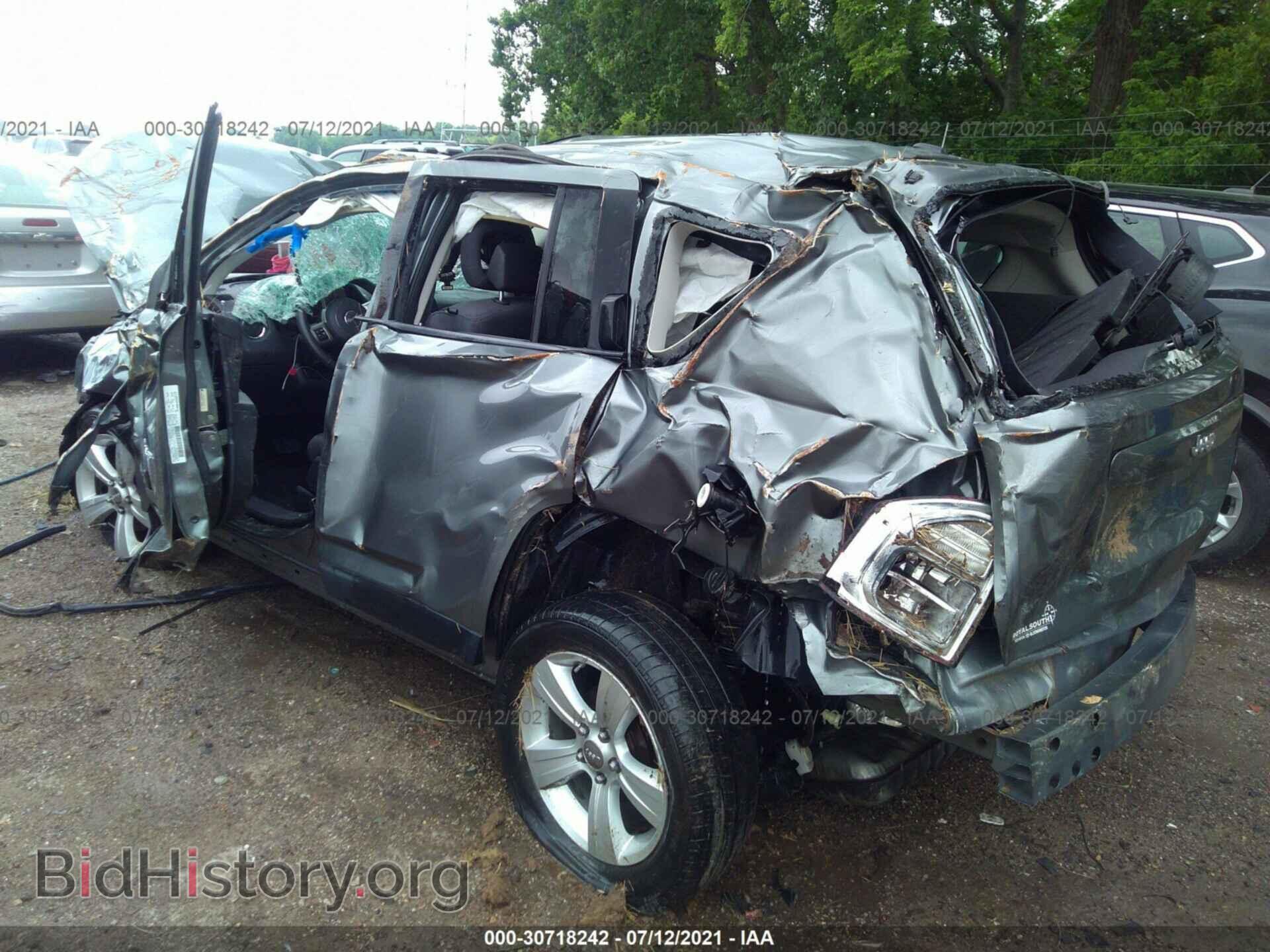 2011 JEEP COMPASS - VIN: 1J4NT1FB7BD267654 - Фото 3