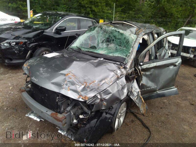 2011 Jeep COMPASS (VIN 1J4NT1FB7BD267654) — photo 6 of 12