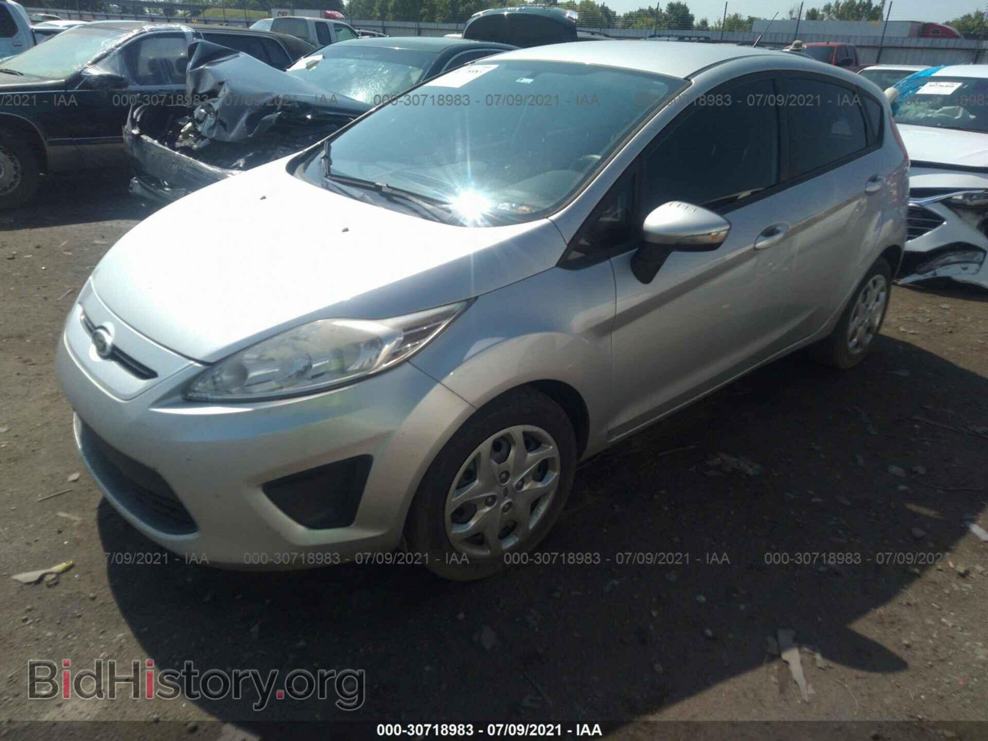 2013 FORD FIESTA - VIN: 3FADP4EJ2DM176787 - Фото 2
