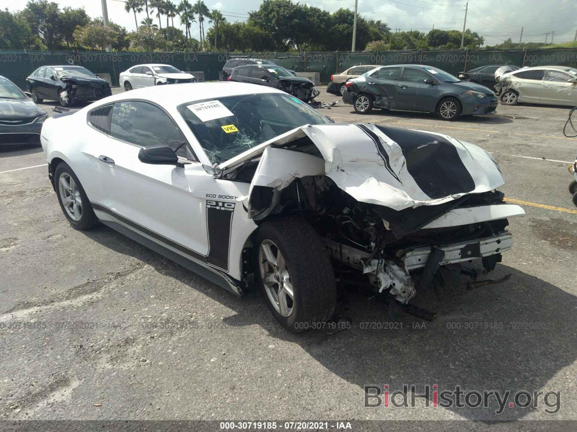Photo 1FA6P8TH1F5429798 - FORD MUSTANG 2015