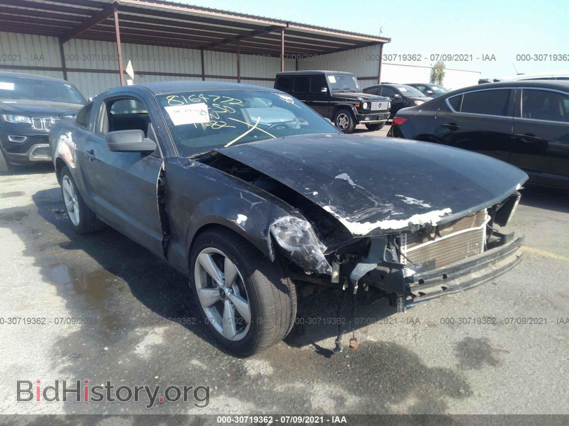2006 FORD MUSTANG - VIN: 1ZVFT82H365120855 - Фото 6